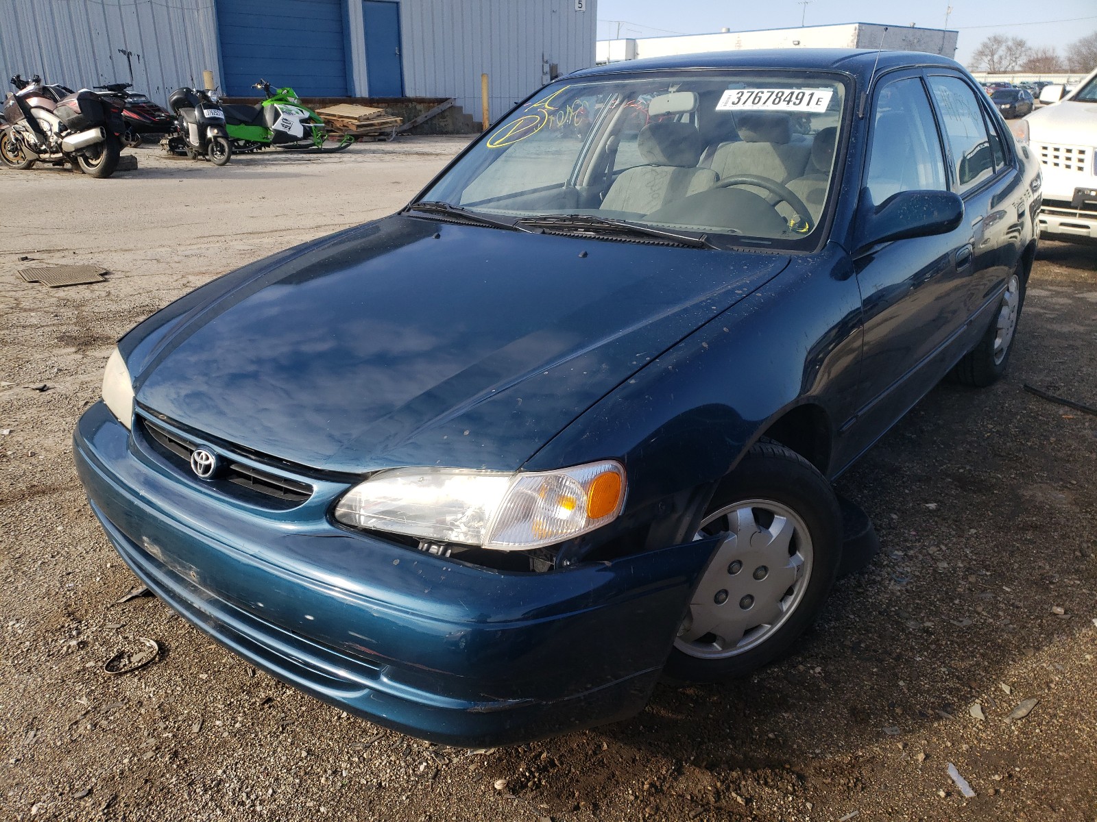 Photo 2 from auction – 2000 TOYOTA COROLLA VE with VIN 1NXBR12E6YZ344784