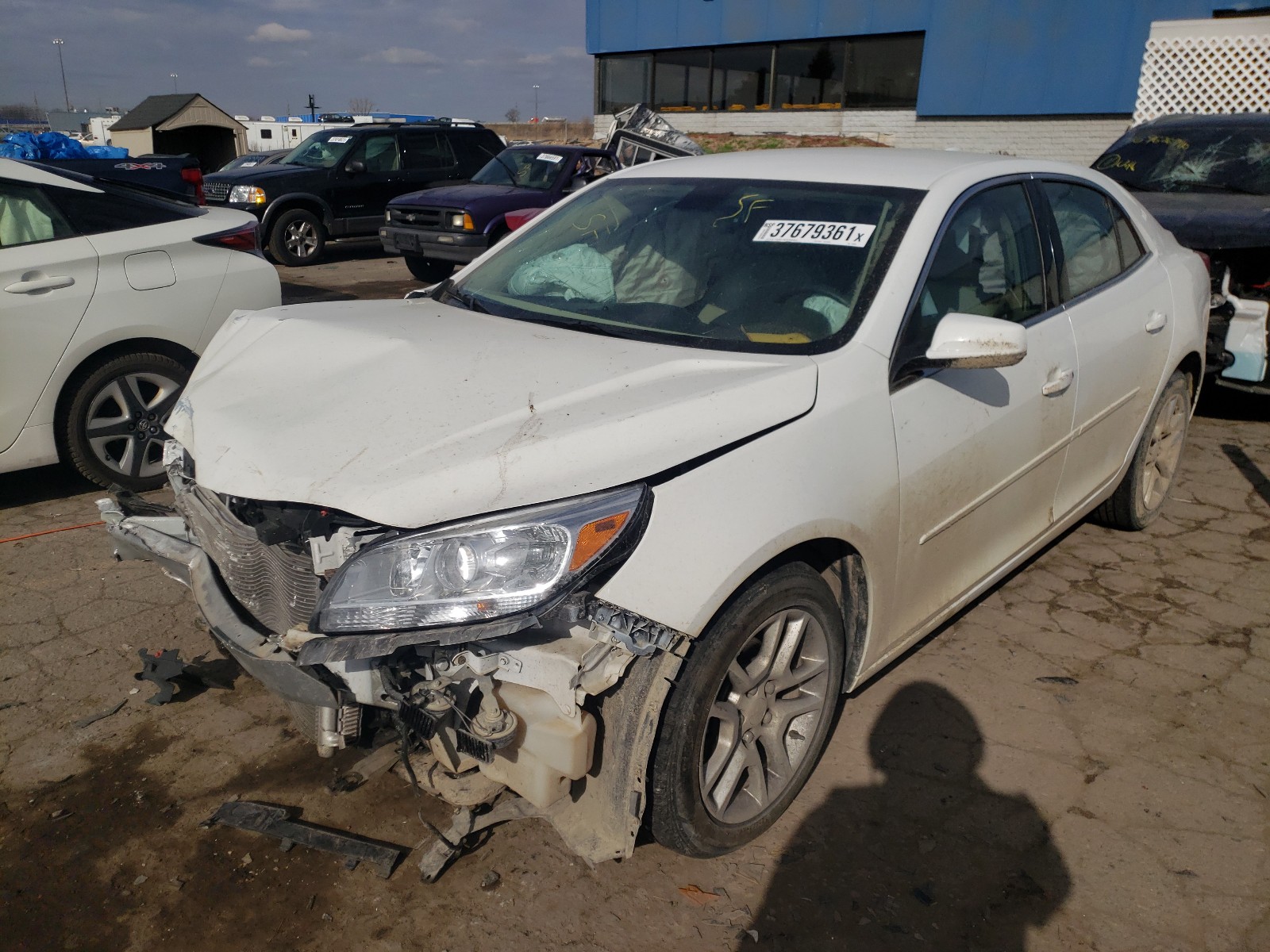 Photo 2 from auction – 2016 CHEVROLET MALIBU LIM with VIN 1G11C5SA4GF106868