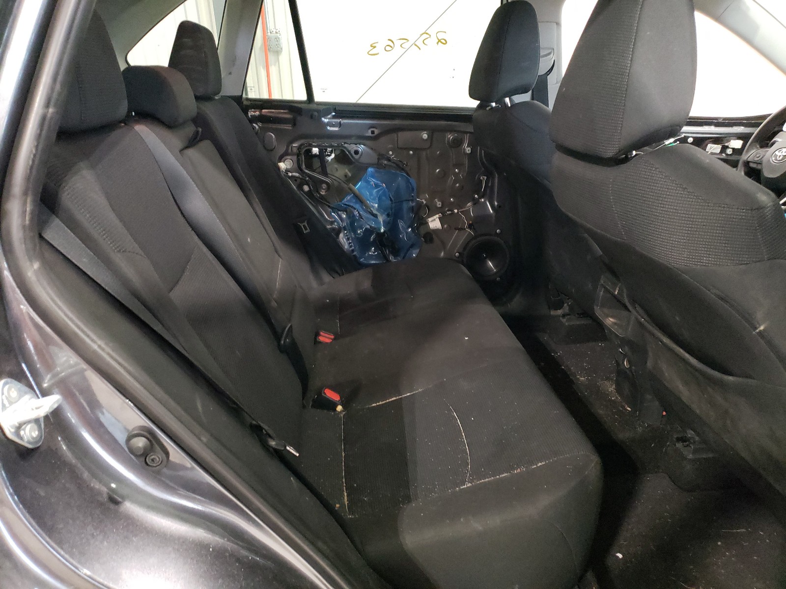 Photo 6 from auction – 2019 TOYOTA RAV4 LE with VIN 2T3G1RFV7KC022421