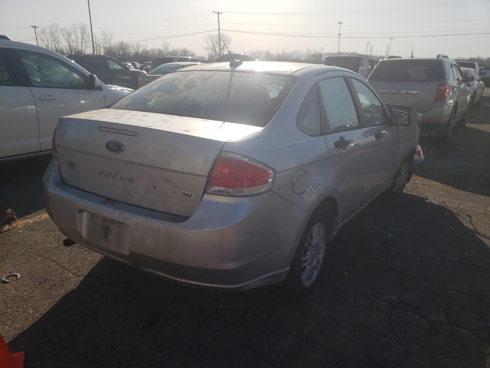 Photo 4 from auction – 2010 FORD FOCUS SE with VIN 1FAHP3FN6AW111904