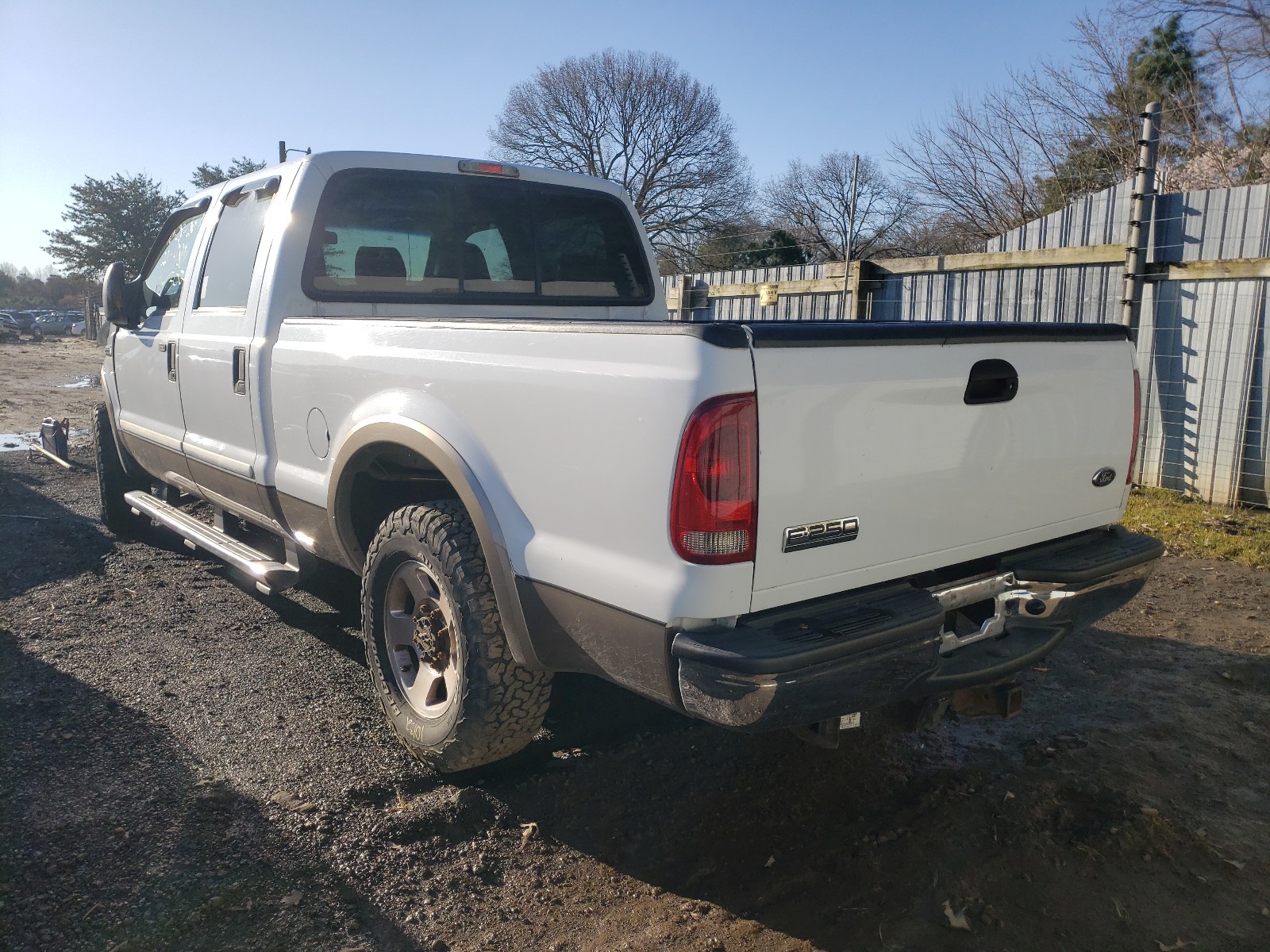 Photo 3 from auction – 2006 FORD F250 SUPER with VIN 1FTSW20516ED18977