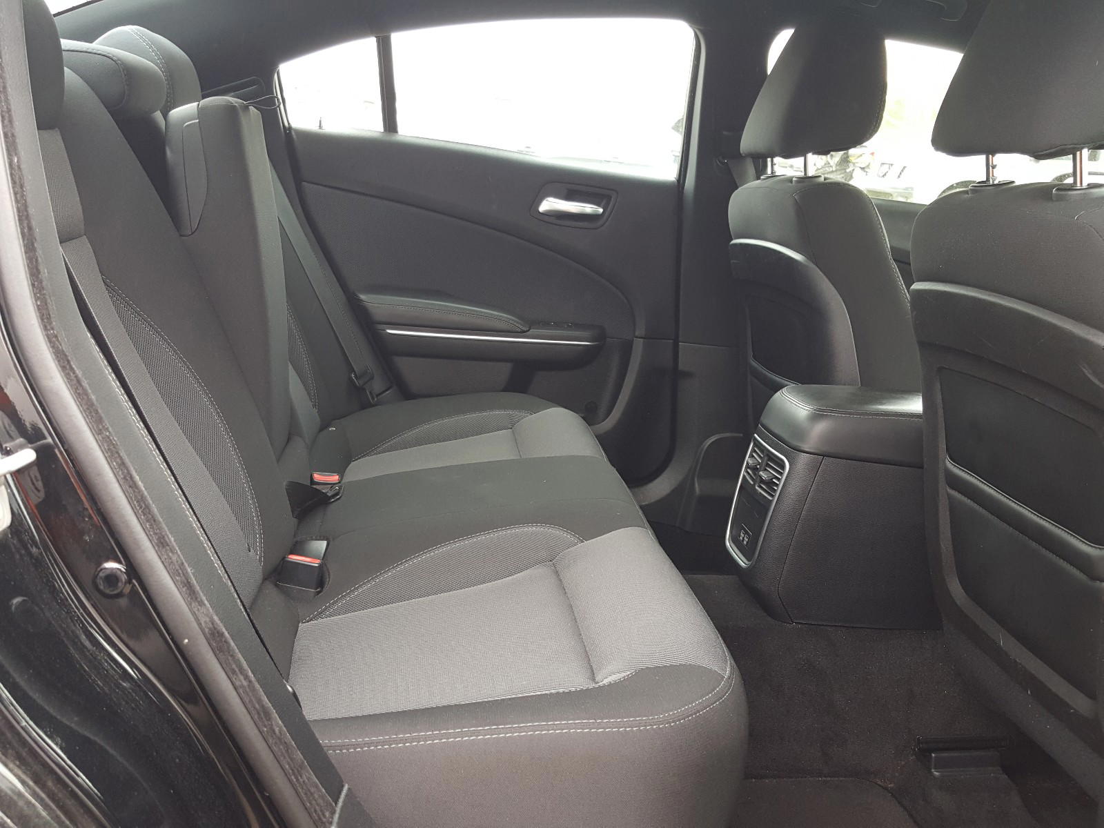 Photo 6 from auction – 2016 DODGE CHARGER SE with VIN 2C3CDXBG0GH114935