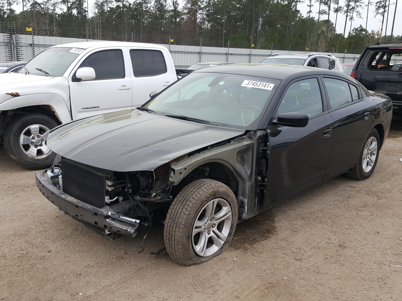 Фото 2 с аукциона – 2016 DODGE CHARGER SE с VIN 2C3CDXBG0GH114935