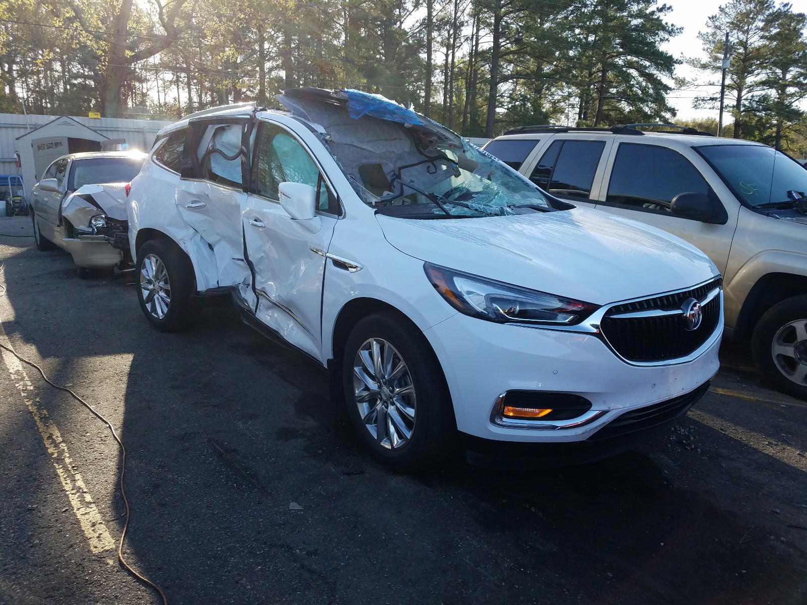 BUICK ENCLAVE PR 2018 with VIN 5GAERCKW9JJ148983 - Photo from auction