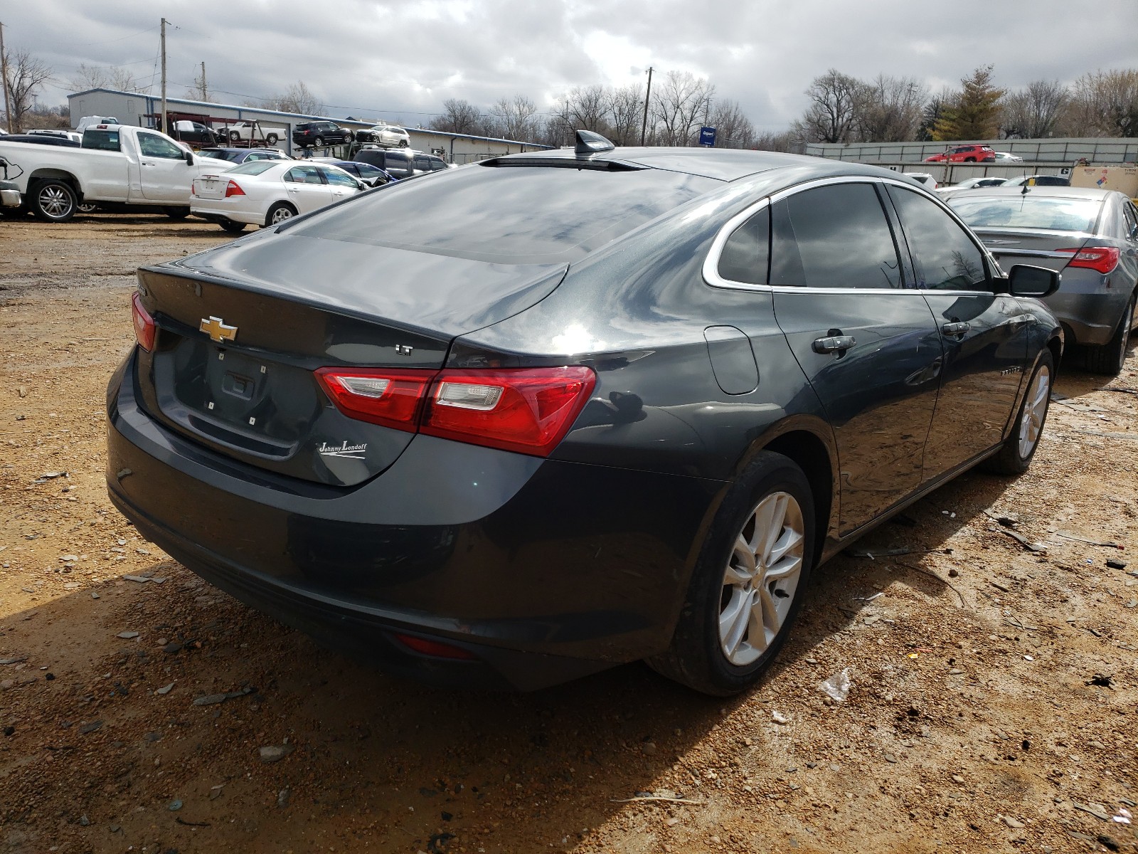 Photo 4 from auction – 2017 CHEVROLET MALIBU LT with VIN 1G1ZE5ST0HF167327
