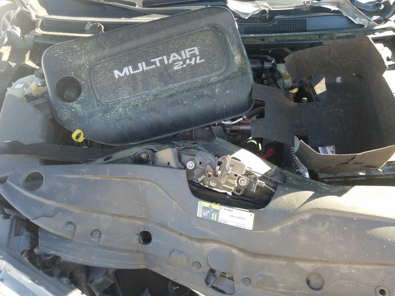 Photo 7 from auction – 2015 CHRYSLER 200 LIMITE with VIN 1C3CCCAB6FN653194