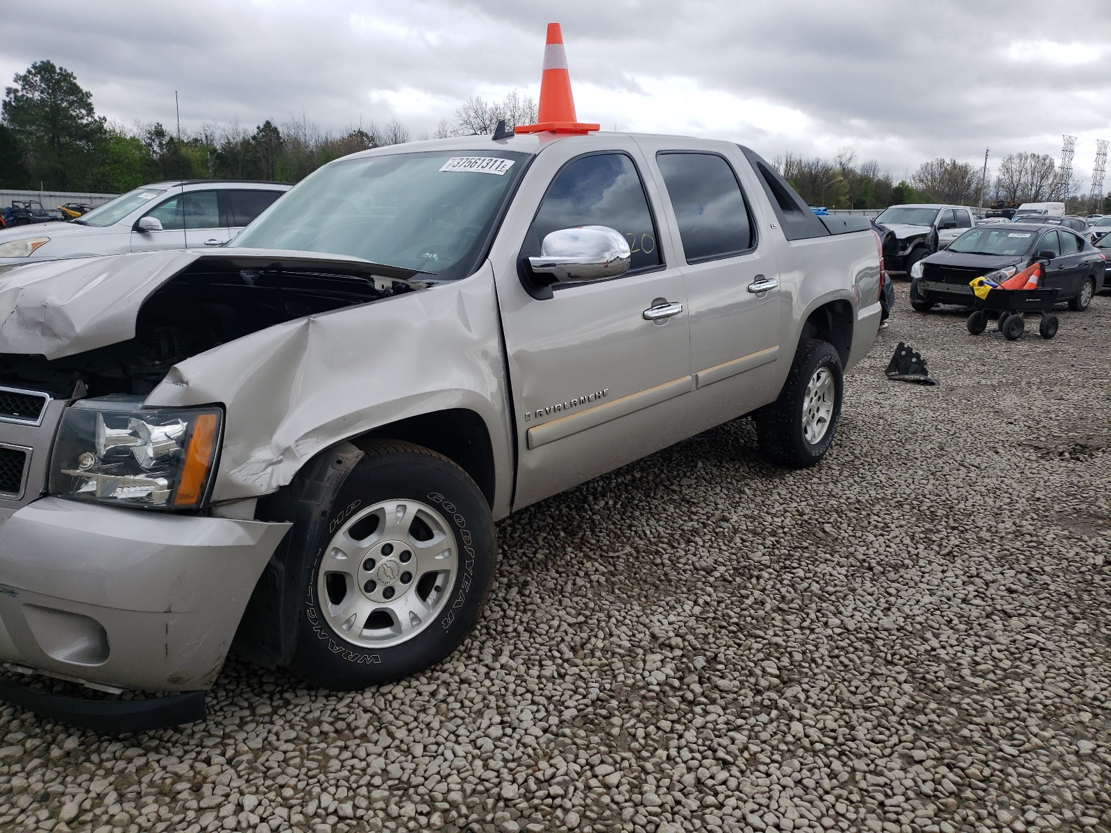 صورة رقم 2 من المزاد - 2007 CHEVROLET AVALANCHE مع VIN 3GNEC12J87G200260