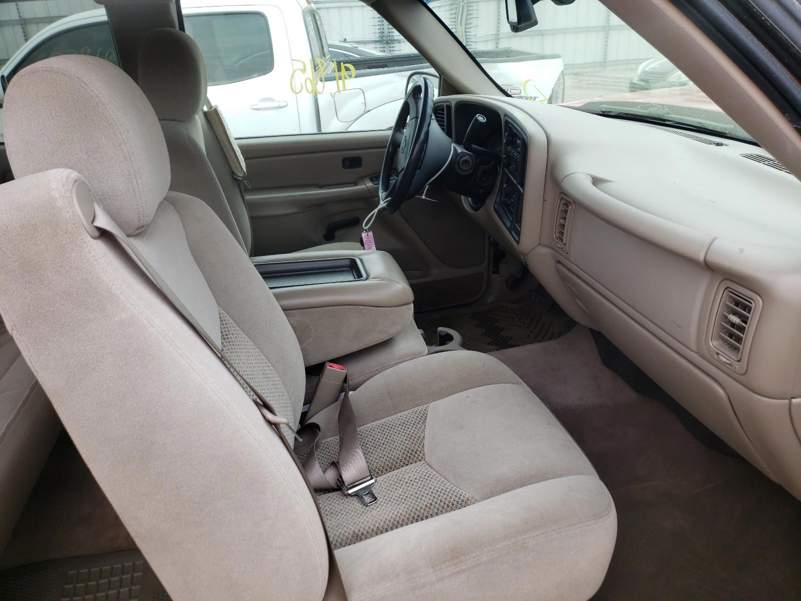 Photo 5 from auction – 2005 CHEVROLET SILVERADO with VIN 2GCEC19T651151923