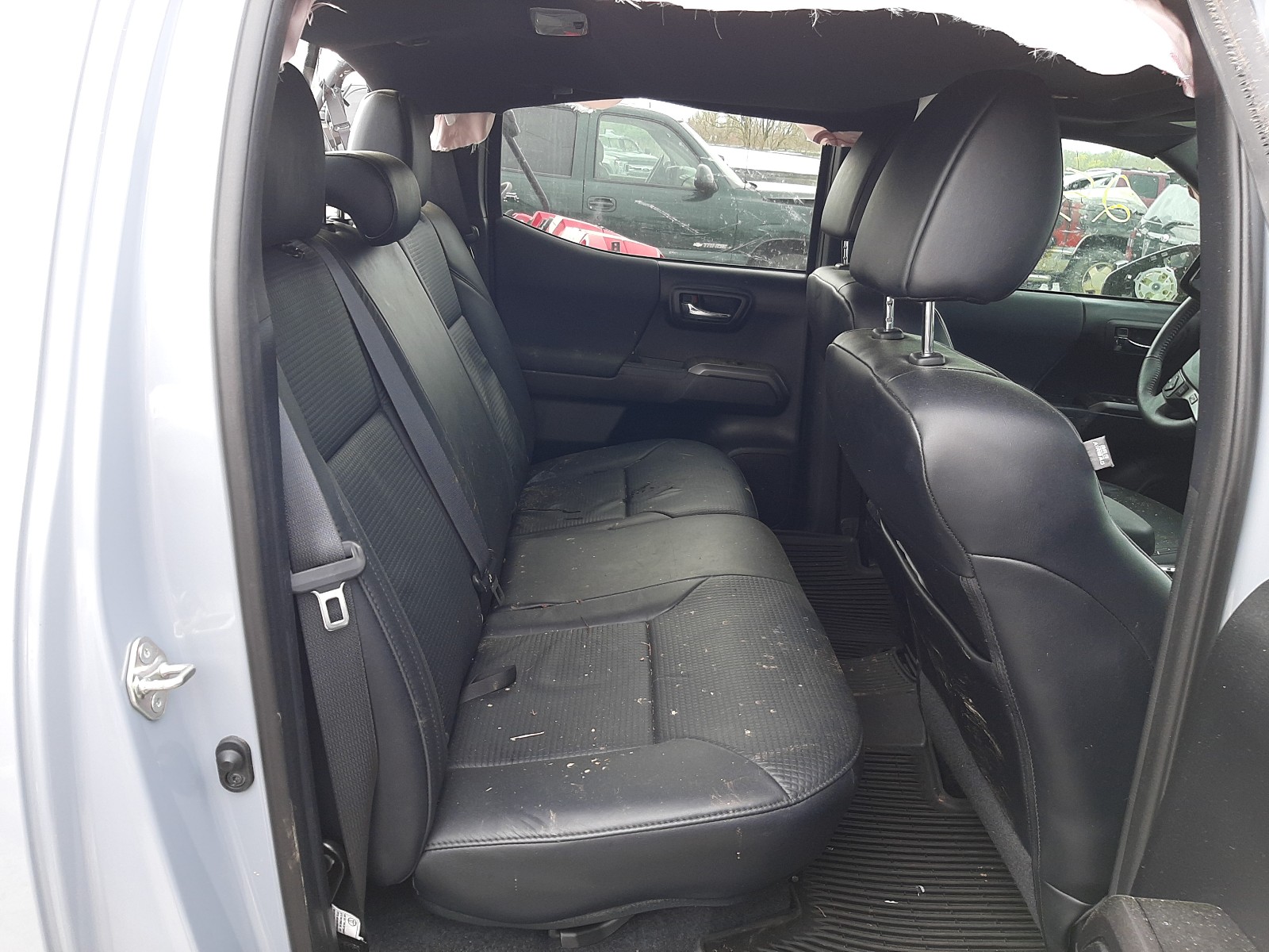 Photo 6 from auction – 2018 TOYOTA TACOMA DOU with VIN 3TMAZ5CN7JM077672