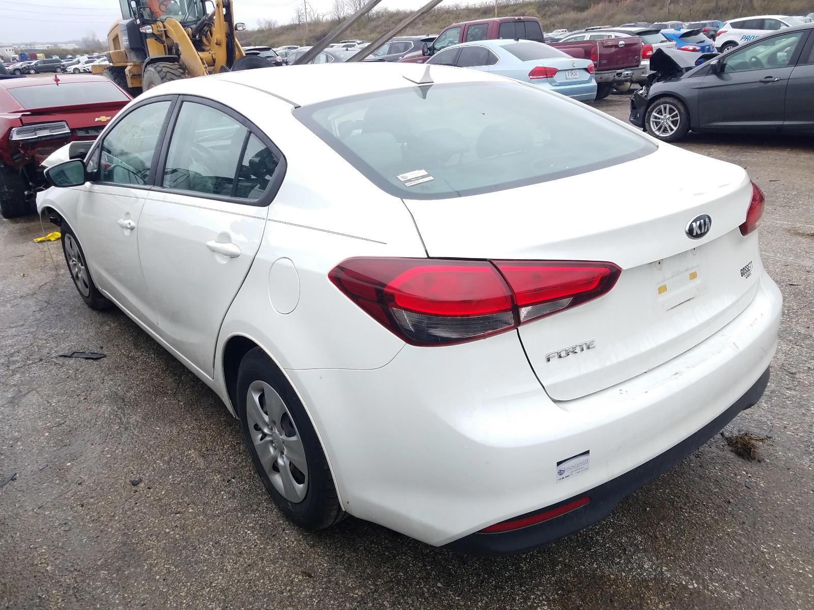 Photo 3 from auction – 2017 KIA FORTE LX with VIN 3KPFK4A74HE106347