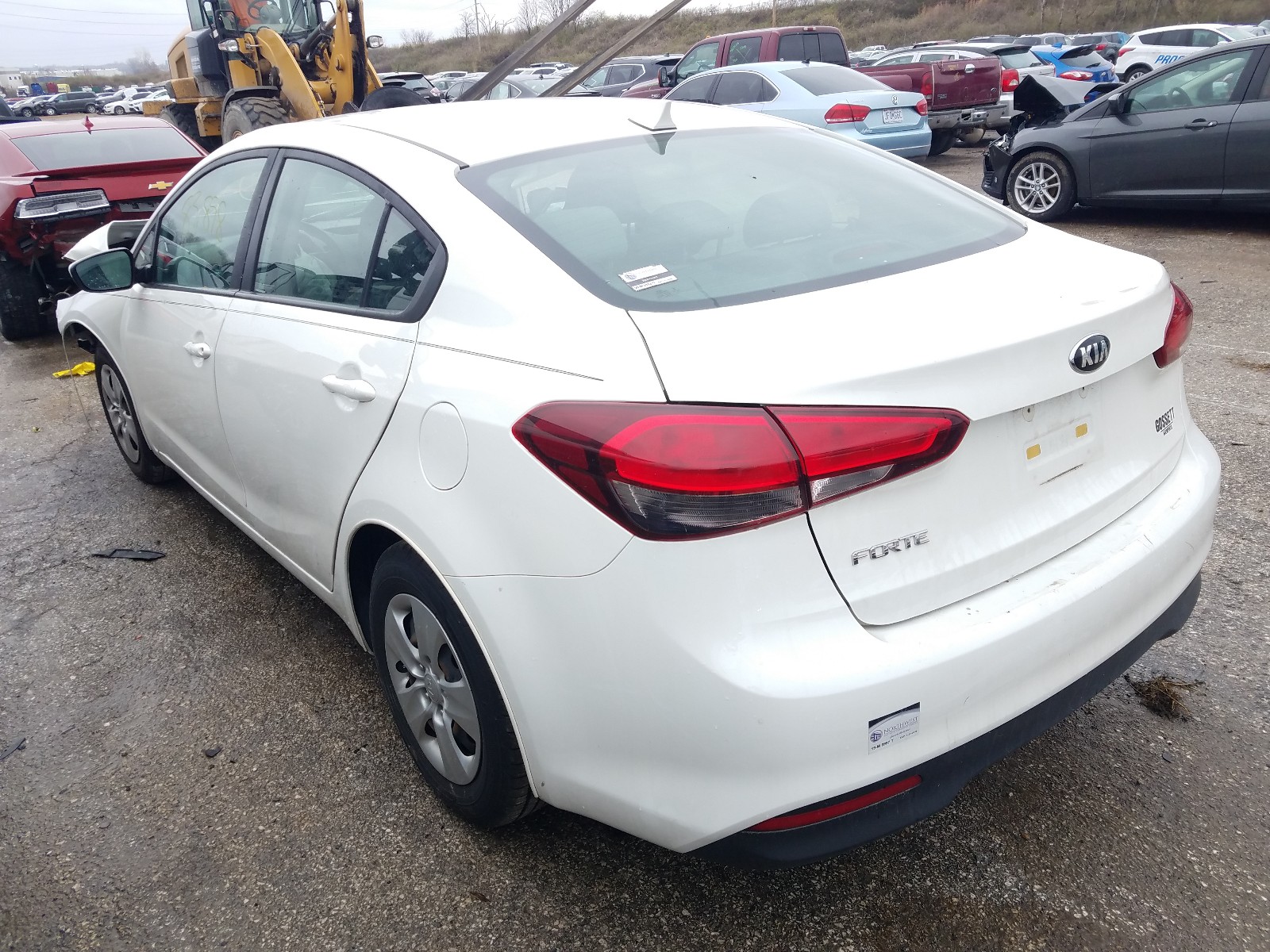 Zdjęcie 3 z aukcji – 2017 KIA FORTE LX z VIN 3KPFK4A74HE106347