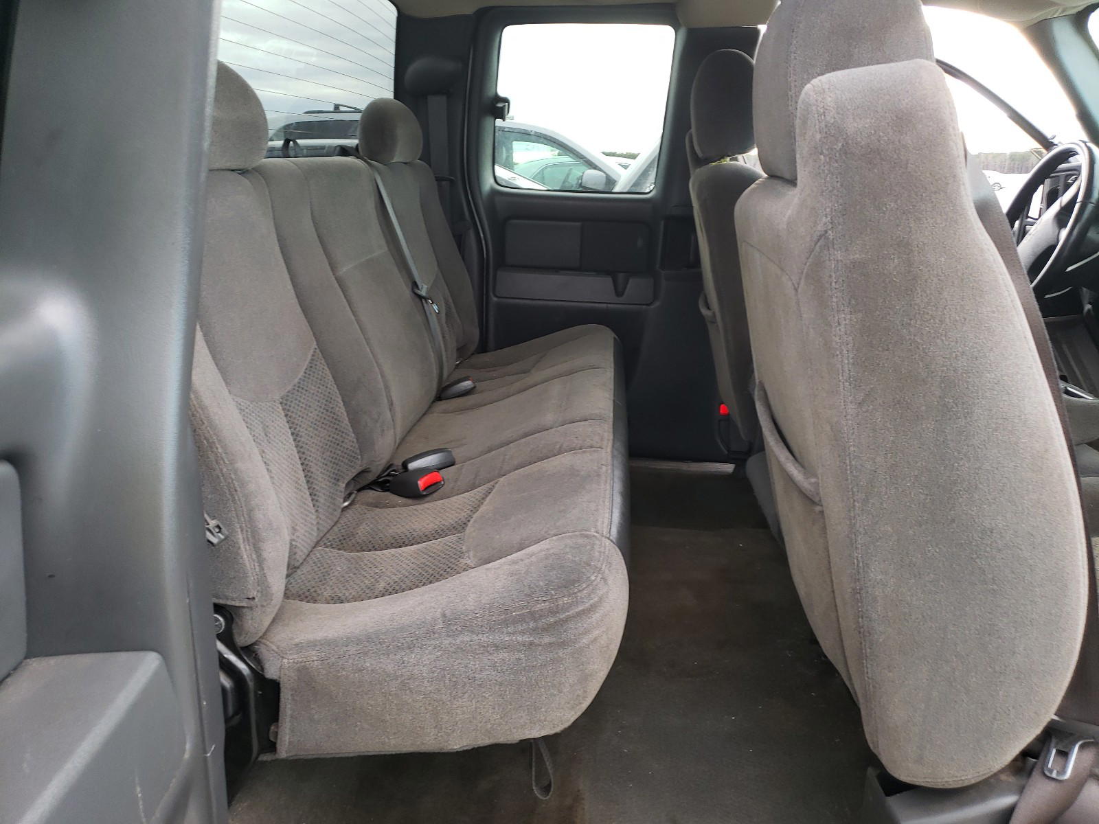 Photo 6 from auction – 2006 CHEVROLET SILVERADO with VIN 1GCEC19T16Z136481