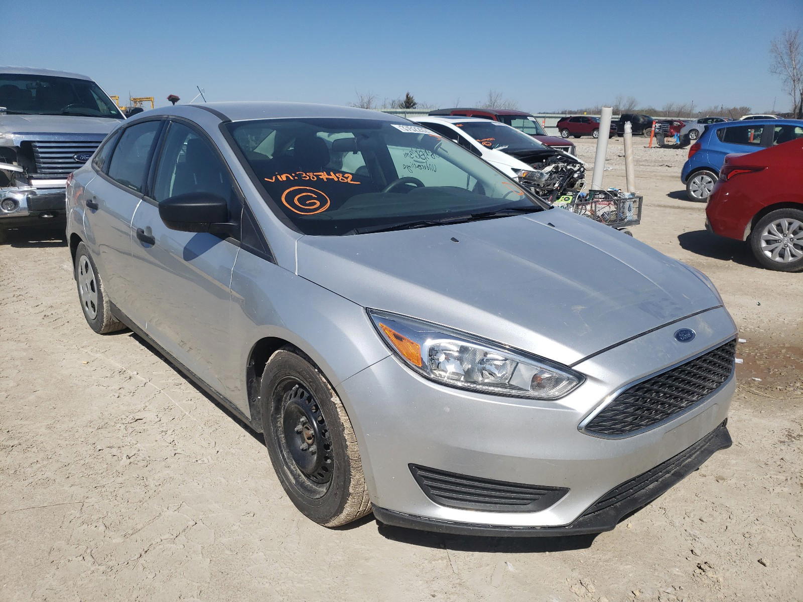 FORD FOCUS S 2016 with VIN 1FADP3E24GL387482 - Photo from auction