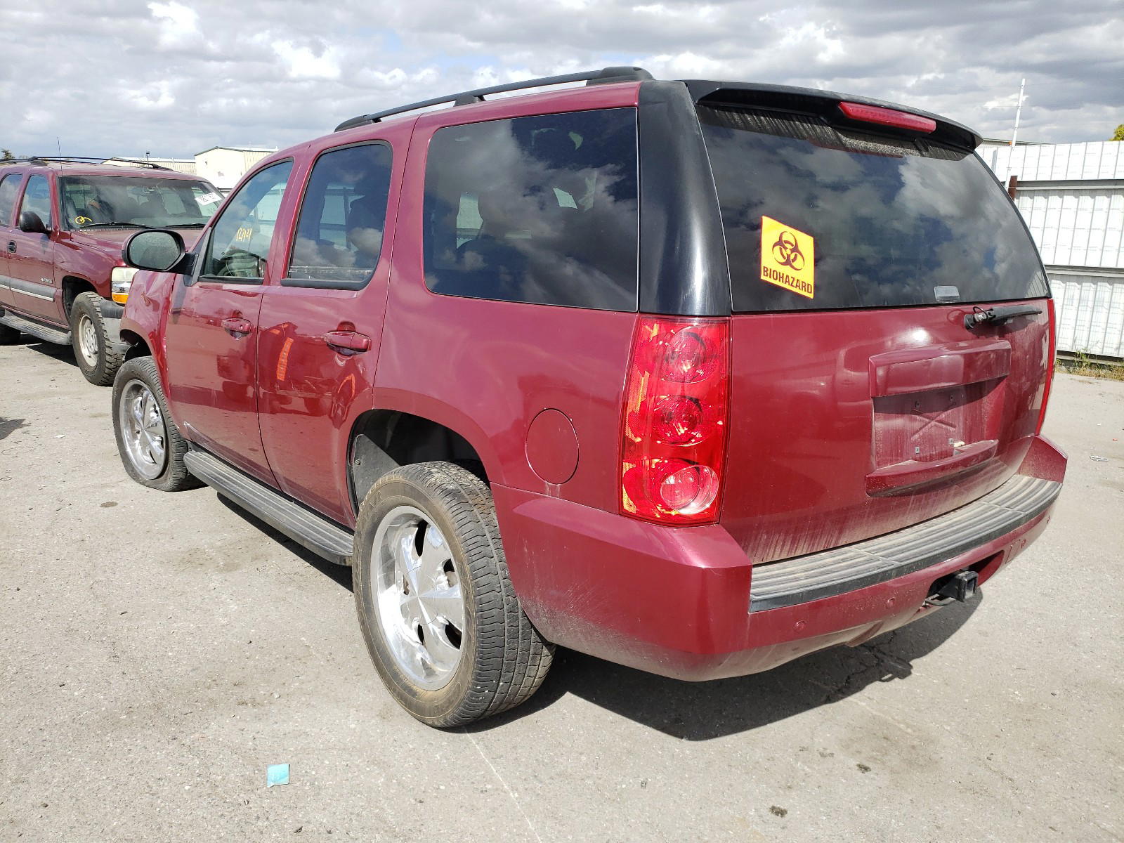 Photo 3 from auction – 2007 GMC YUKON with VIN 1GKFC13J97R136987