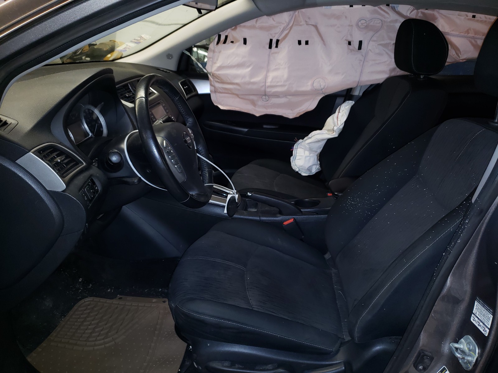 Photo 5 from auction – 2015 NISSAN SENTRA S with VIN 3N1AB7AP3FL679408