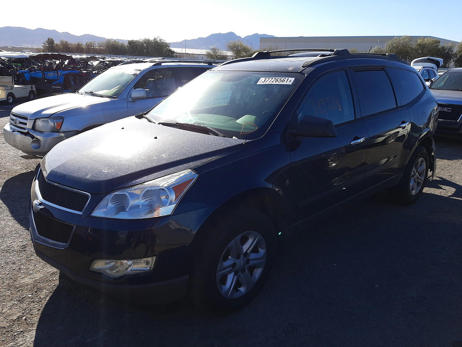 Photo 2 from auction – 2011 CHEVROLET TRAVERSE L with VIN 1GNKVFED5BJ144933