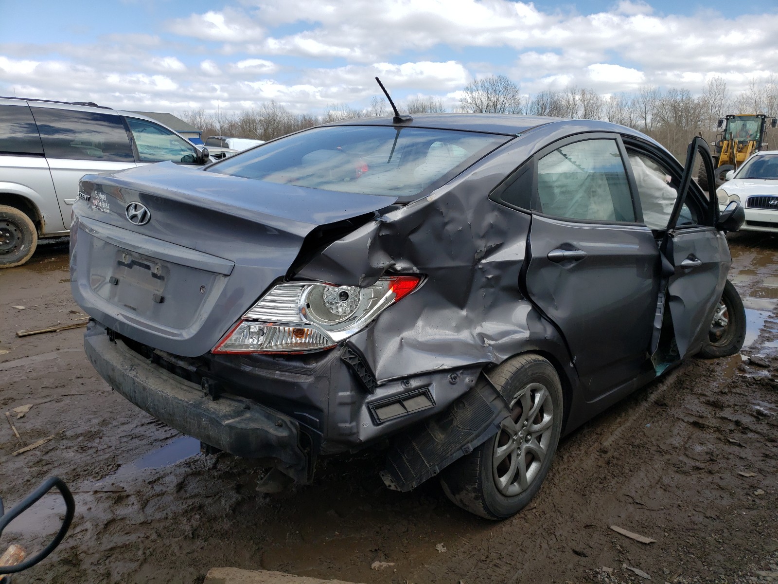 Photo 4 from auction – 2014 HYUNDAI ACCENT GLS with VIN KMHCT4AE3EU638860