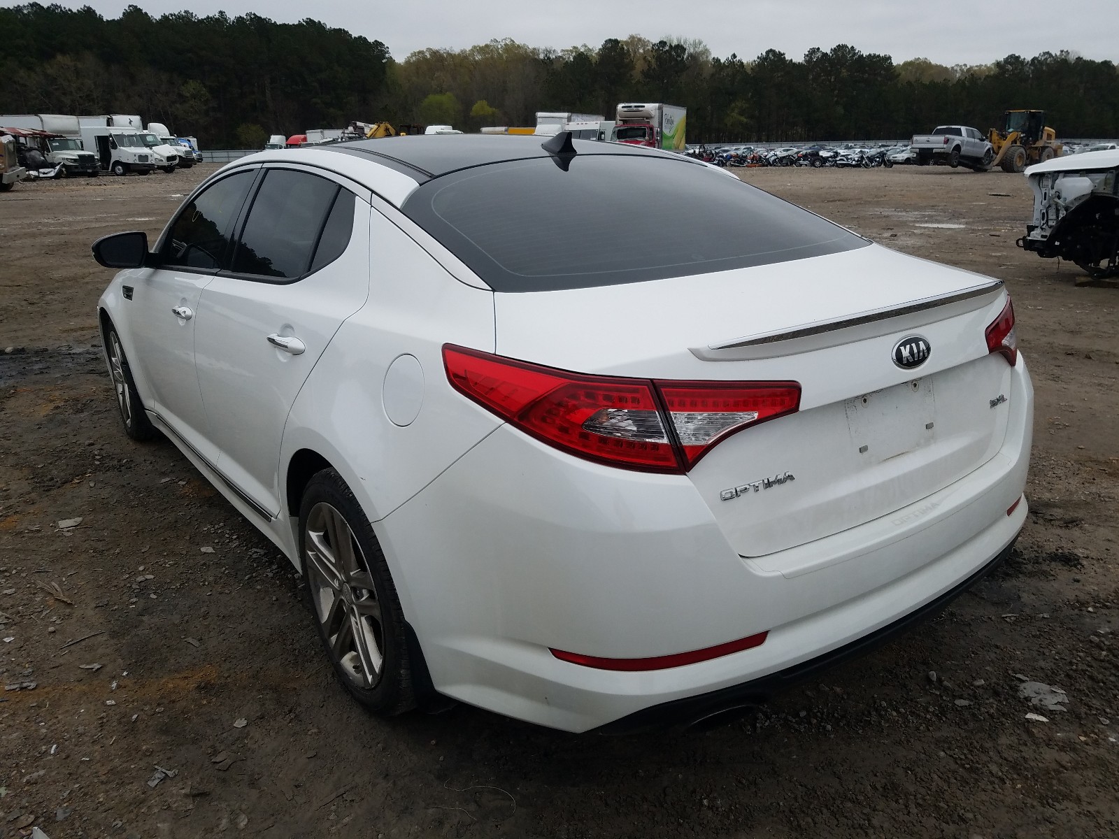 Photo 3 from auction – 2013 KIA OPTIMA SX with VIN 5XXGR4A63DG127456