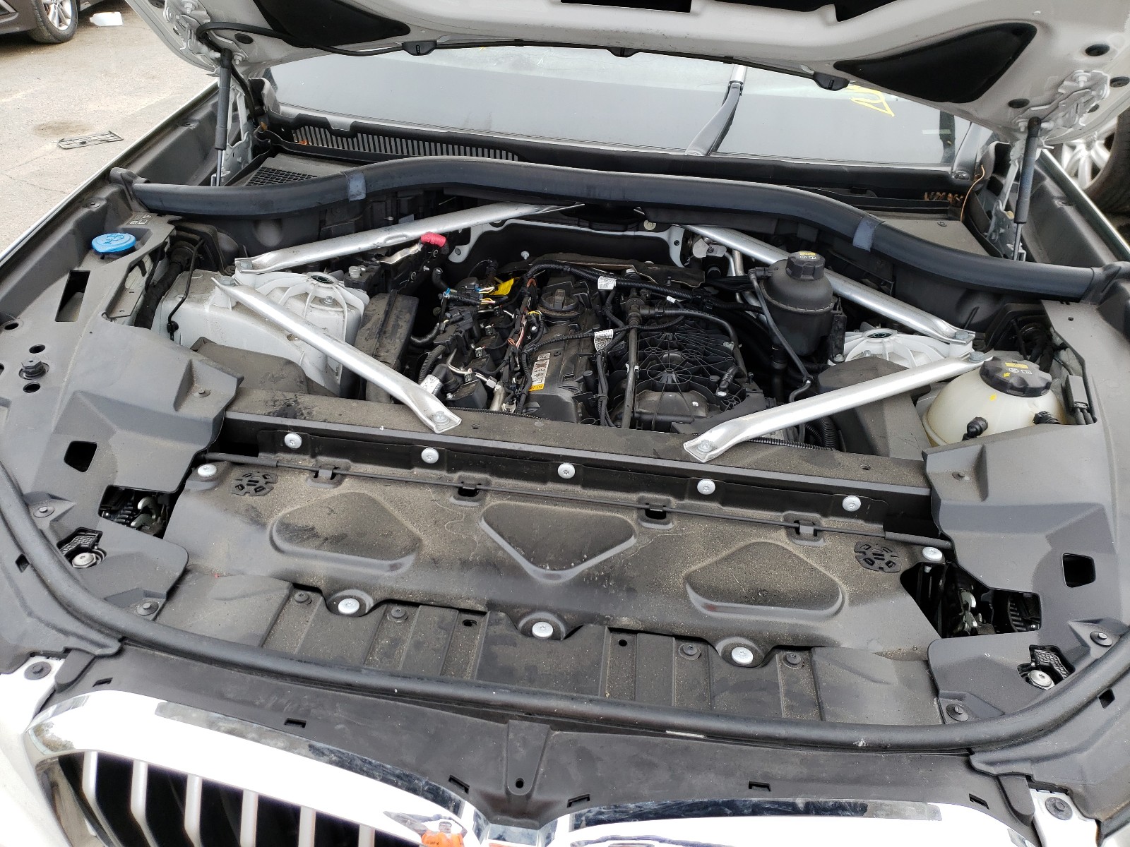 Photo 7 from auction – 2019 BMW X5 XDRIVE4 with VIN 5UXCR6C56KLL06391