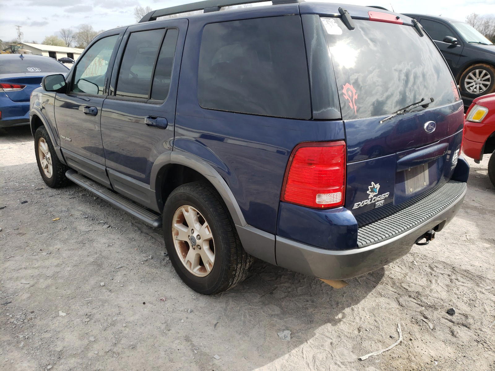 Photo 3 from auction – 2005 FORD EXPLORER with VIN 1FMZU63K85UA20634