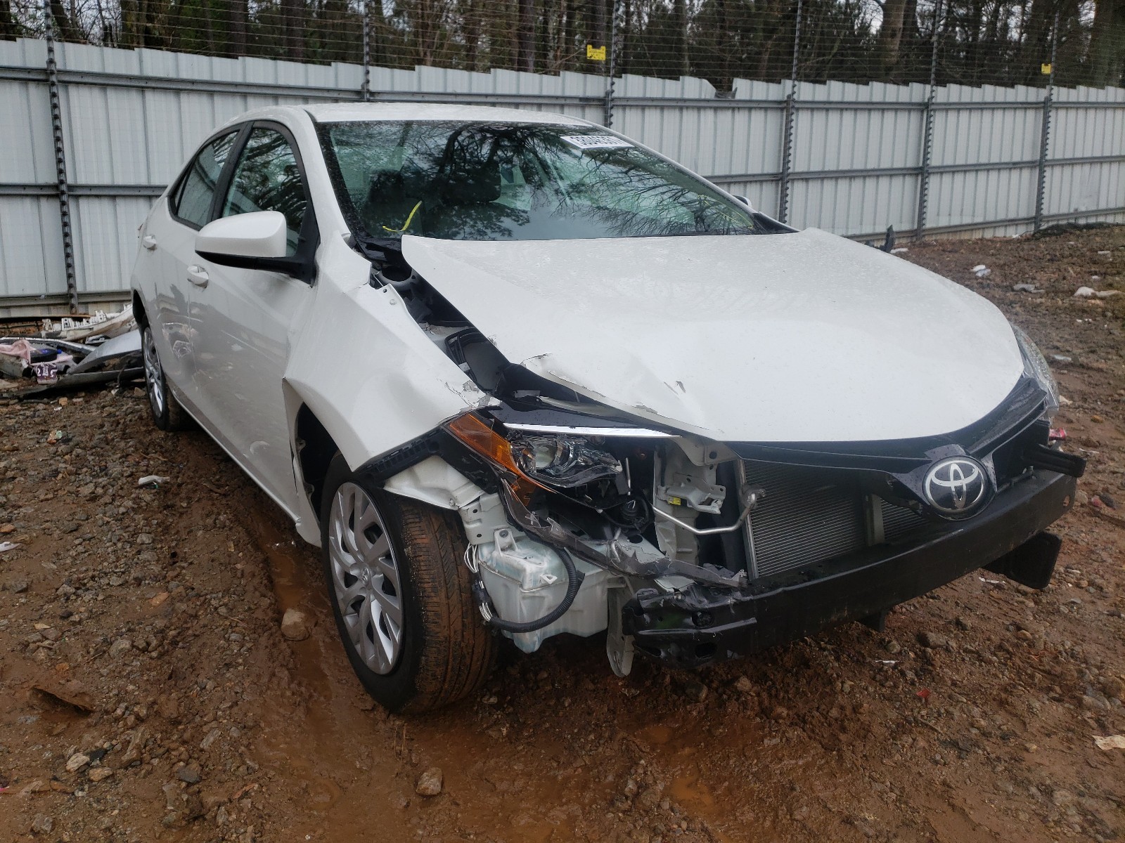 Photo 1 from auction – 2018 TOYOTA COROLLA with VIN 5YFBURHE6JP816798