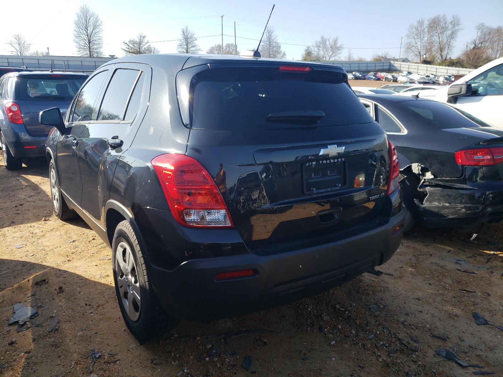 Photo 3 from auction – 2016 CHEVROLET TRAX LS with VIN KL7CJKSB3GB684431