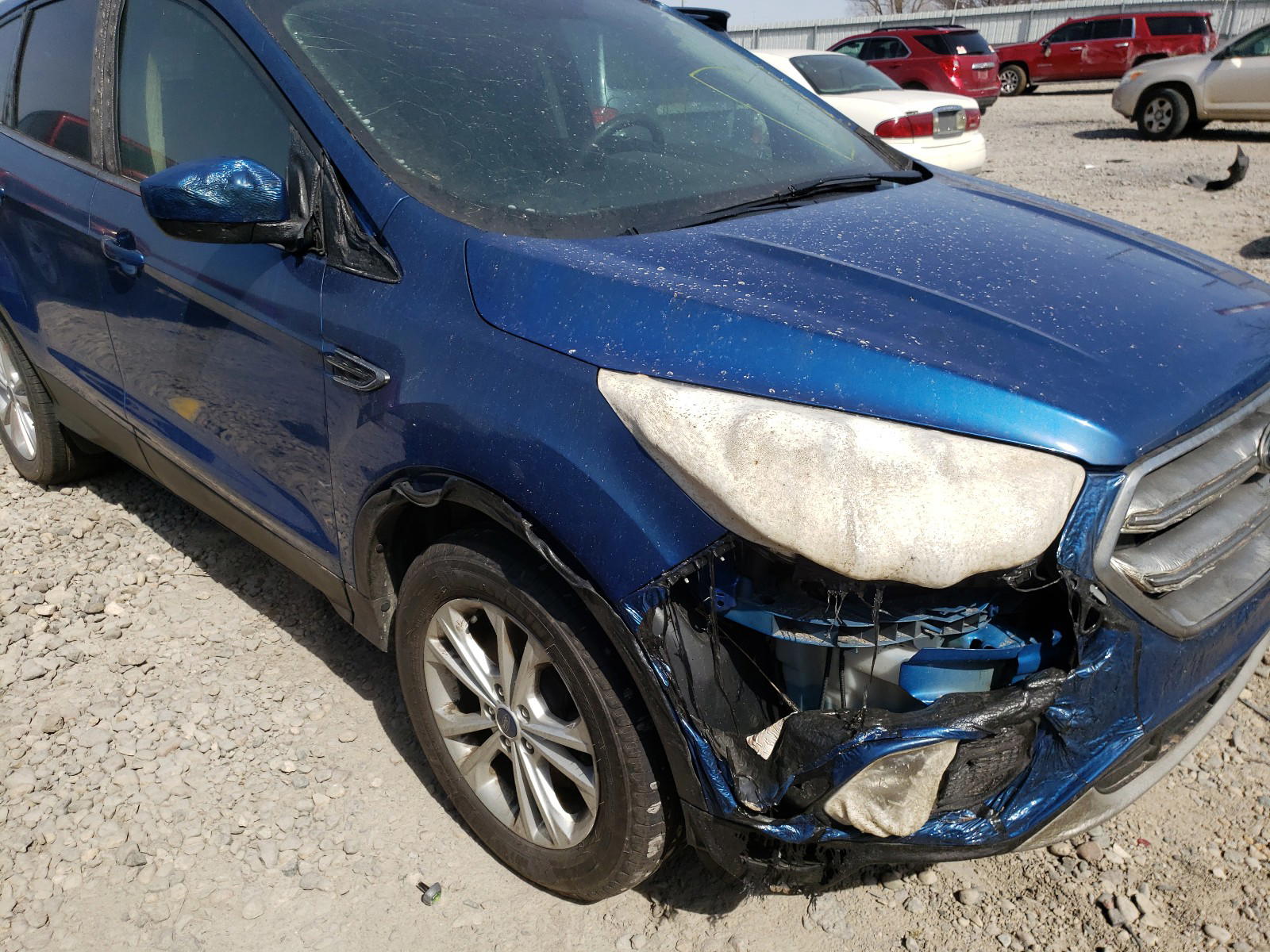 Photo 9 from auction – 2017 FORD ESCAPE SE with VIN 1FMCU9GD2HUC48491