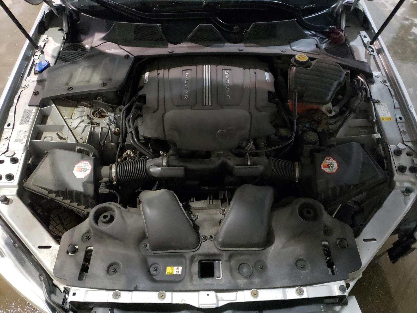 Photo 7 from auction – 2014 JAGUAR XJ with VIN SAJWJ1CD4E8V61212