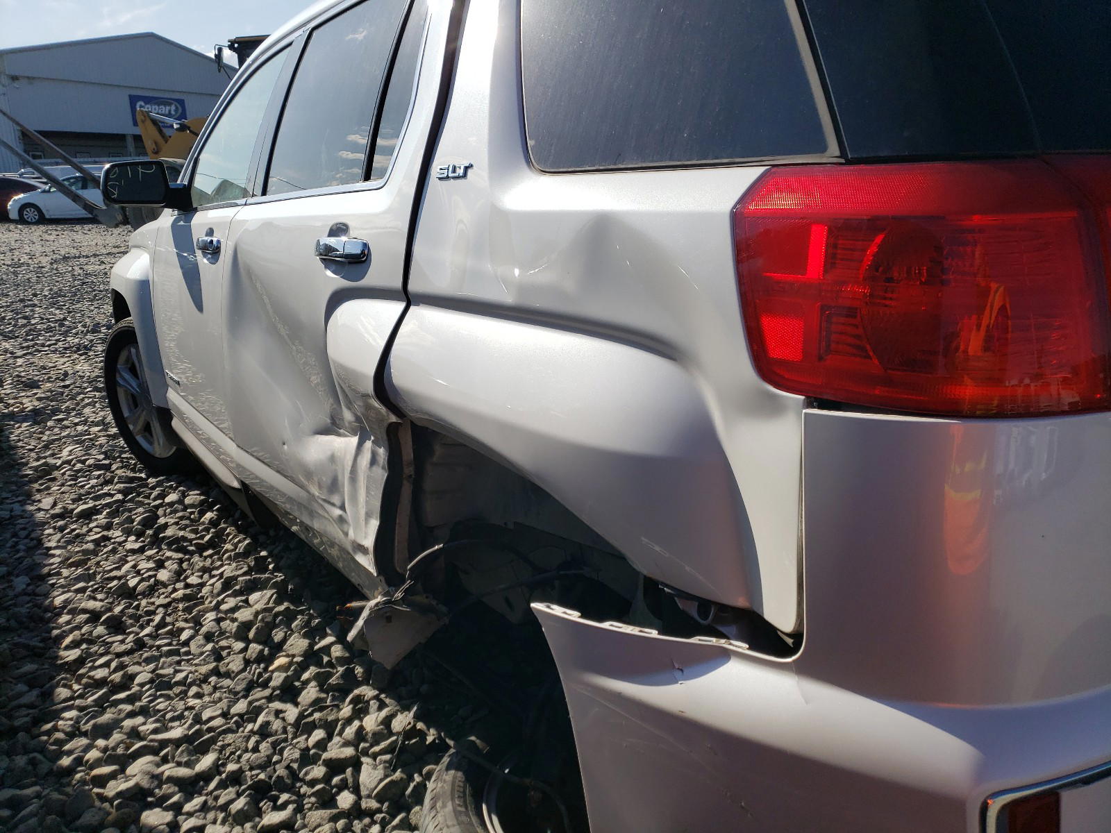 Photo 9 from auction – 2017 GMC TERRAIN SL with VIN 2GKFLUE34H6129782