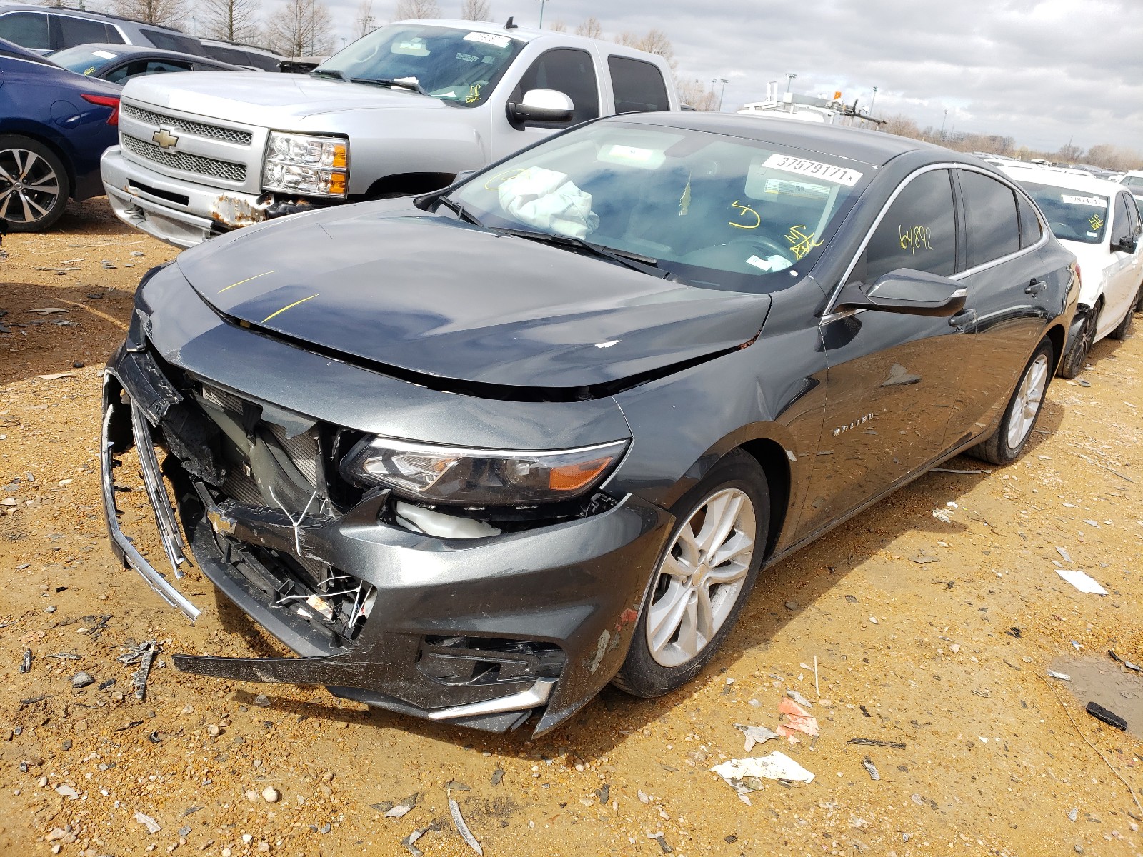 Photo 2 from auction – 2017 CHEVROLET MALIBU LT with VIN 1G1ZE5ST0HF167327