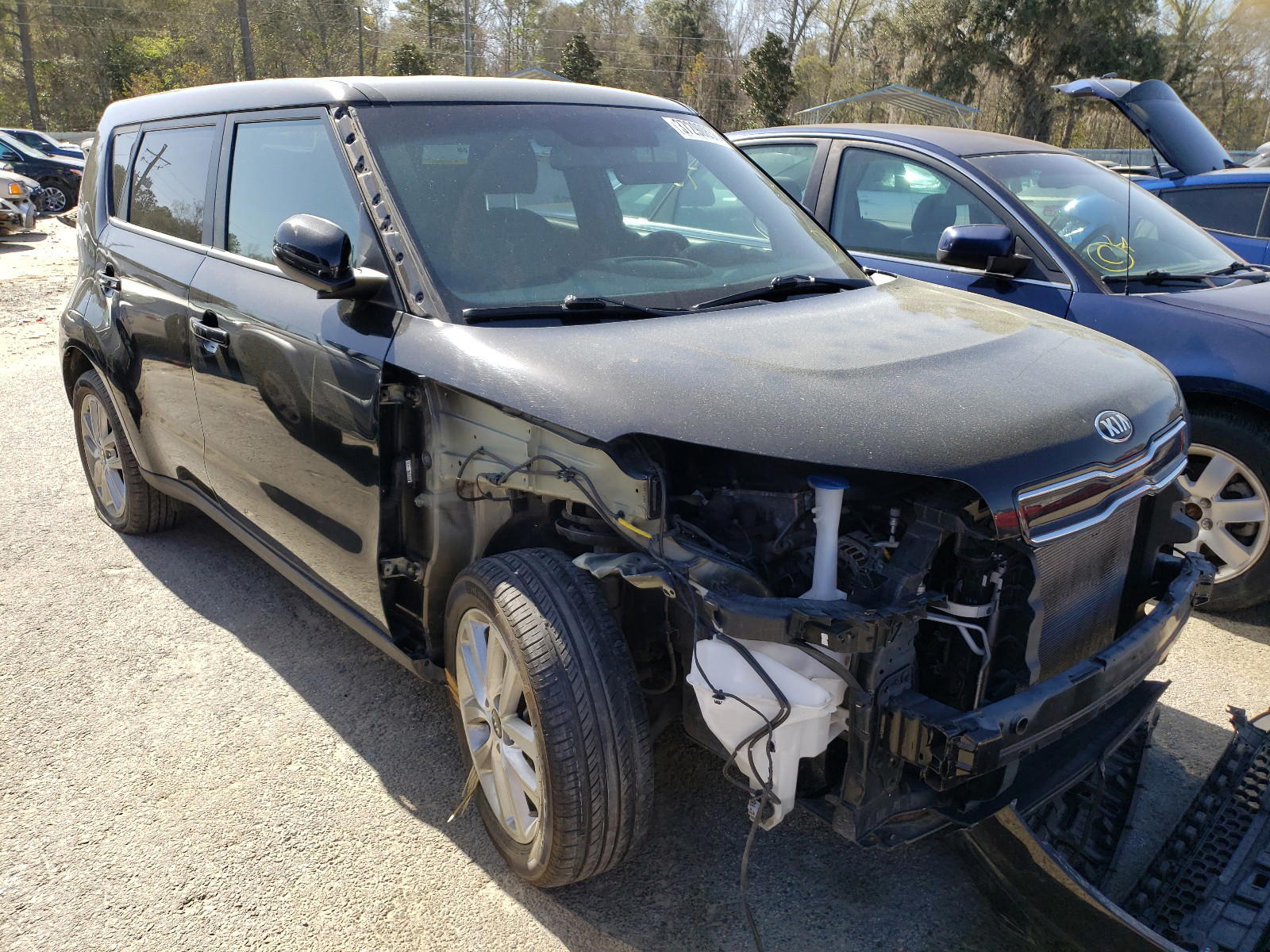 KIA SOUL + 2017 with VIN KNDJP3A51H7444146 - Photo from auction