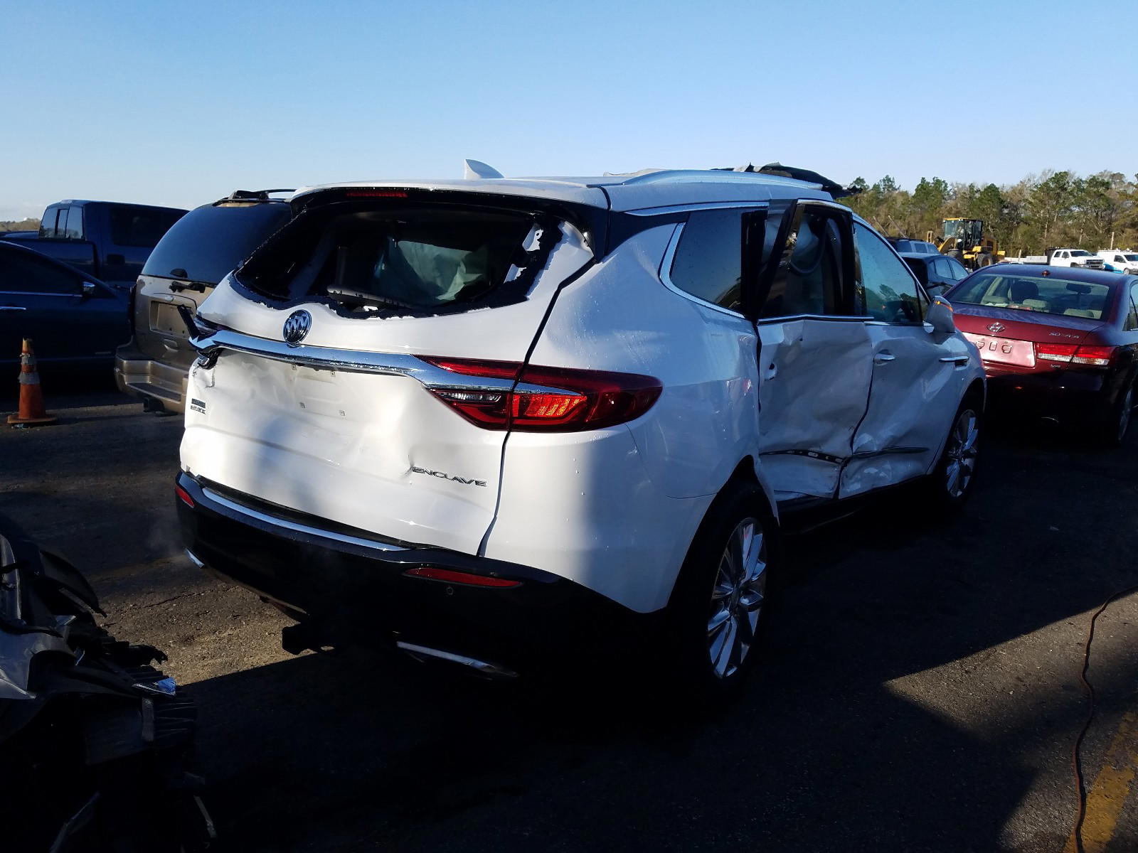 Photo 4 from auction – 2018 BUICK ENCLAVE PR with VIN 5GAERCKW9JJ148983
