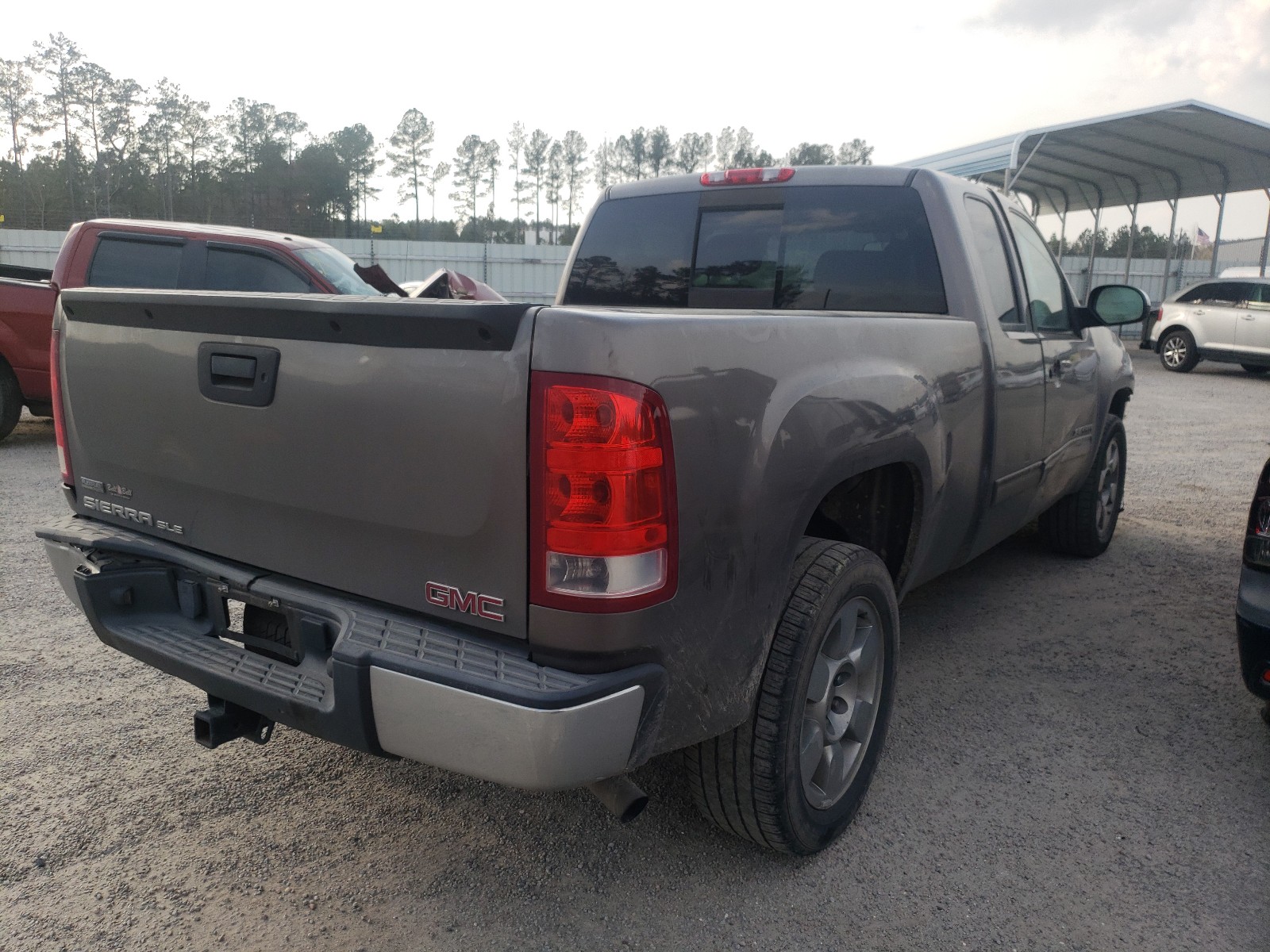 Photo 4 from auction – 2011 GMC SIERRA C15 with VIN 1GTR1VE09BZ333158