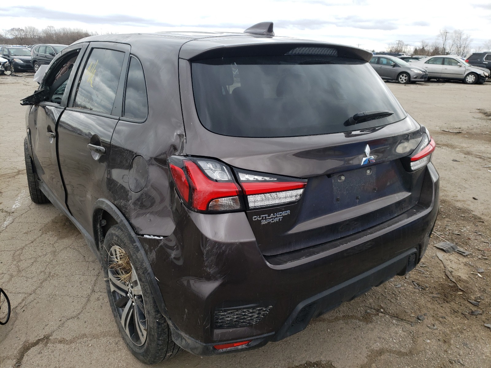 Photo 3 from auction – 2020 MITSUBISHI OUTLANDER with VIN JA4AP3AU8LU016988