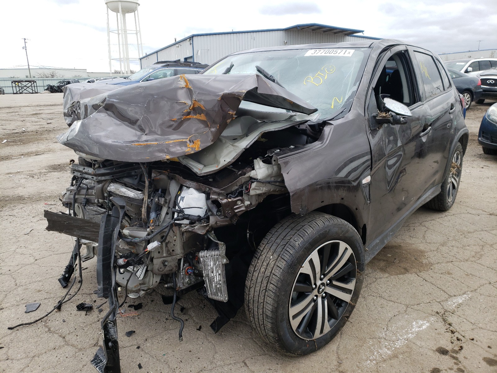 Photo 2 from auction – 2020 MITSUBISHI OUTLANDER with VIN JA4AP3AU8LU016988