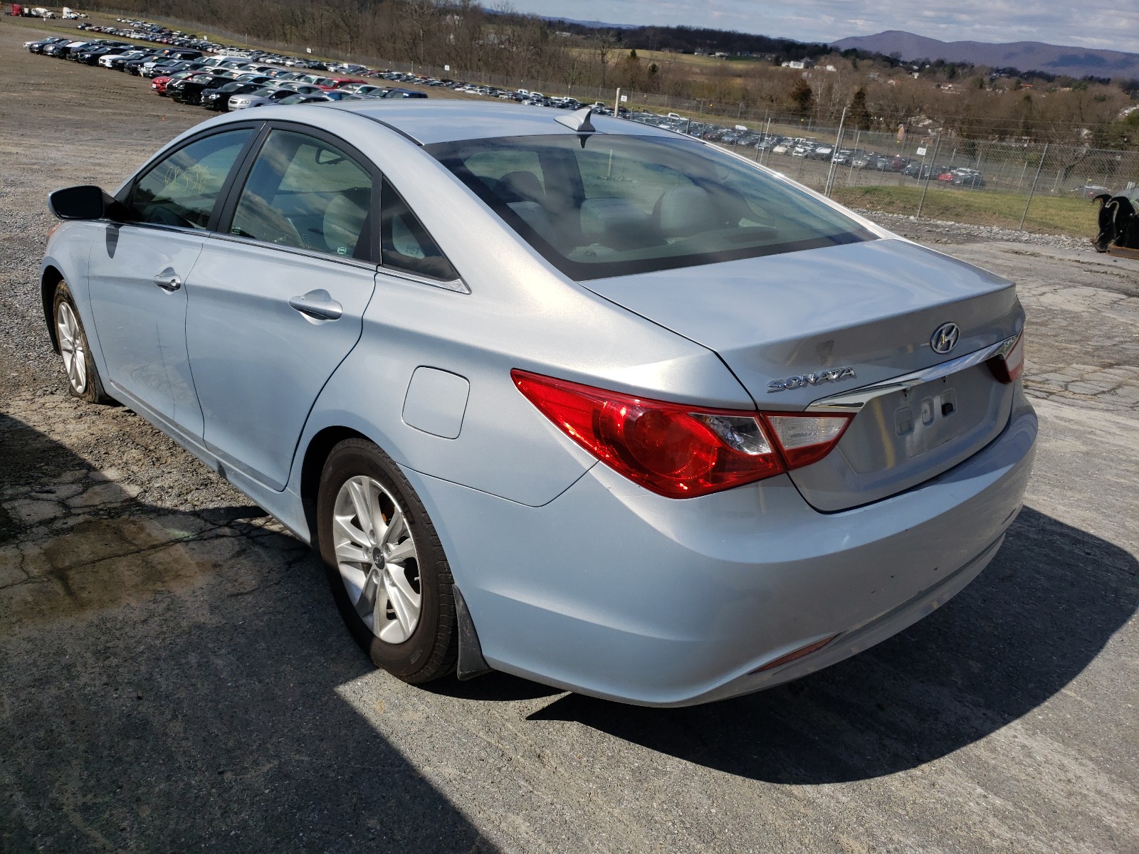 Photo 3 from auction – 2012 HYUNDAI SONATA GLS with VIN 5NPEB4AC6CH497224