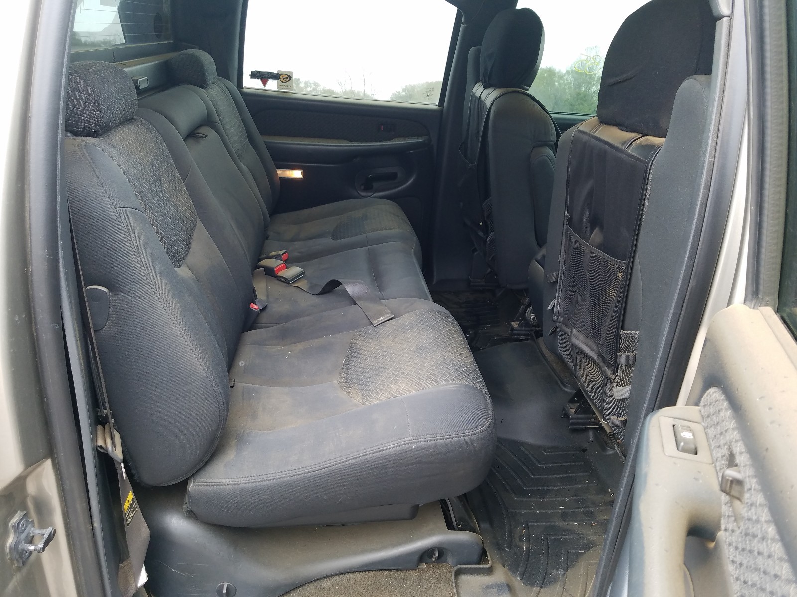 Photo 6 from auction – 2002 CHEVROLET AVALANCHE with VIN 3GNEK13T92G226426