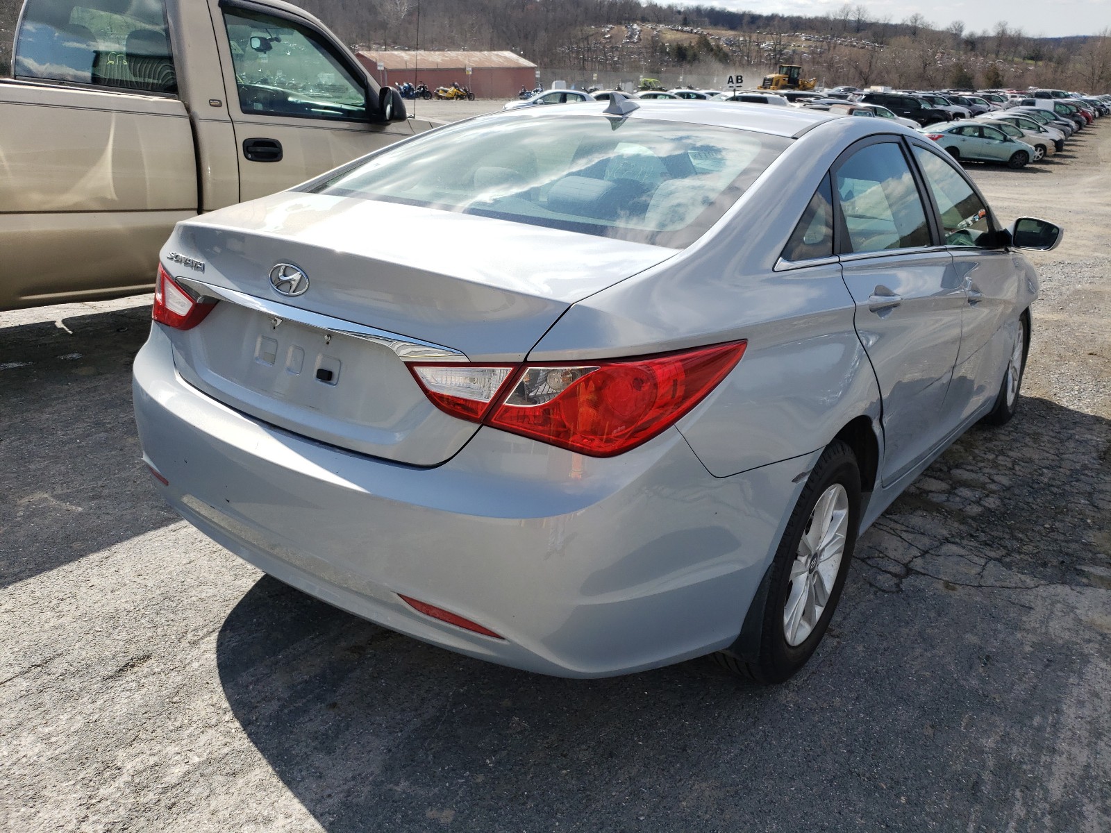 Photo 4 from auction – 2012 HYUNDAI SONATA GLS with VIN 5NPEB4AC6CH497224
