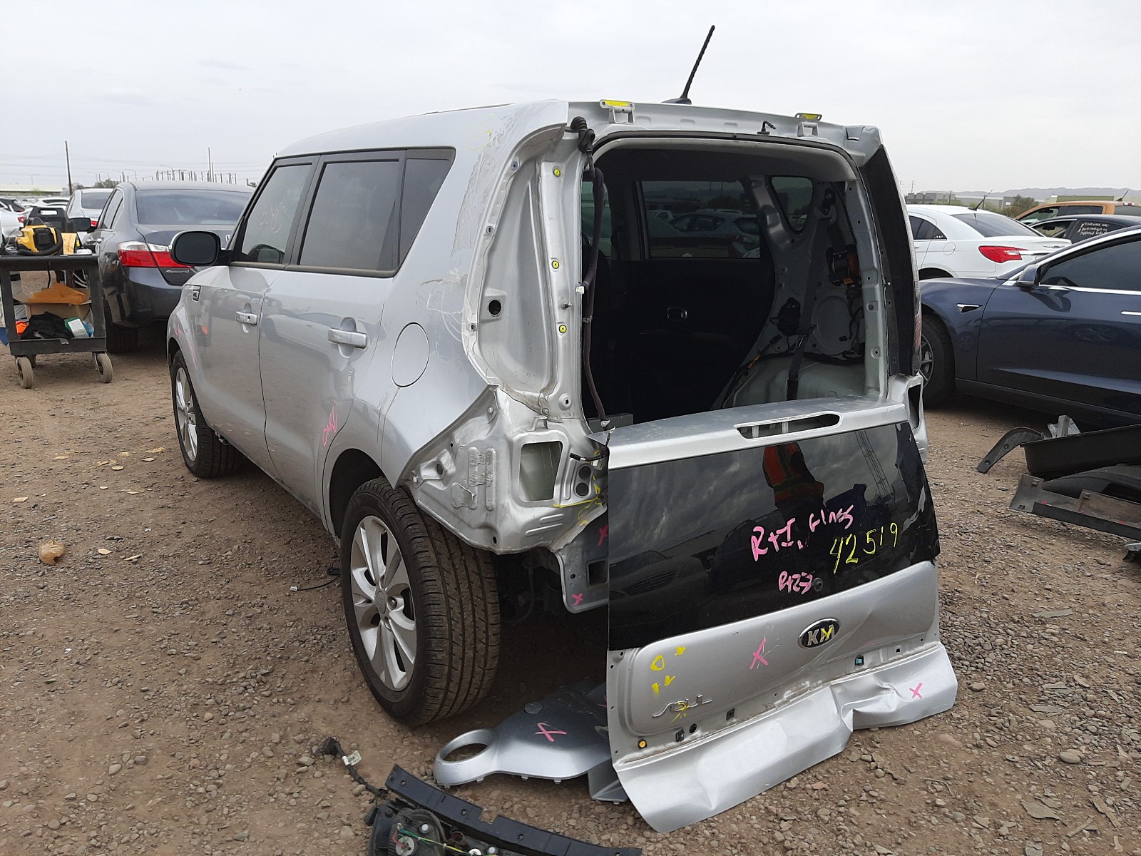 Photo 3 from auction – 2016 KIA SOUL ! with VIN KNDJX3A5XG7845371