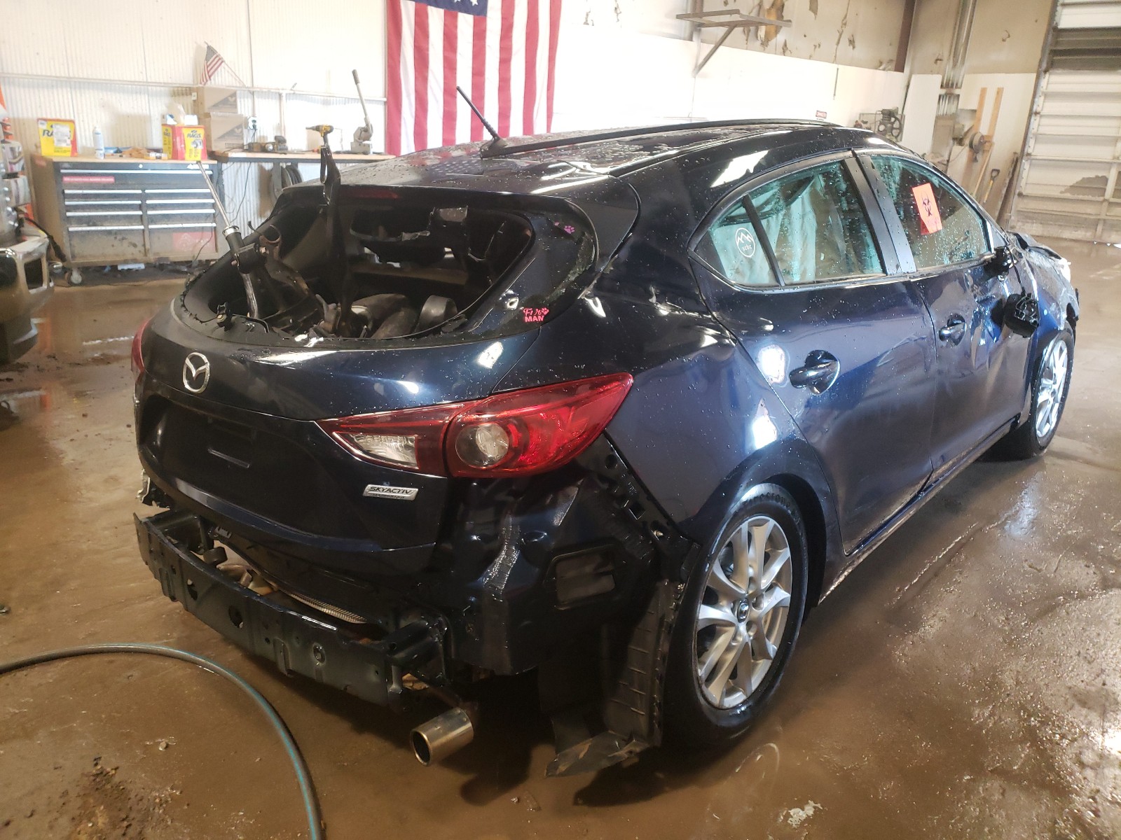 Photo 4 from auction – 2018 MAZDA 3 SPORT with VIN 3MZBN1K76JM204520