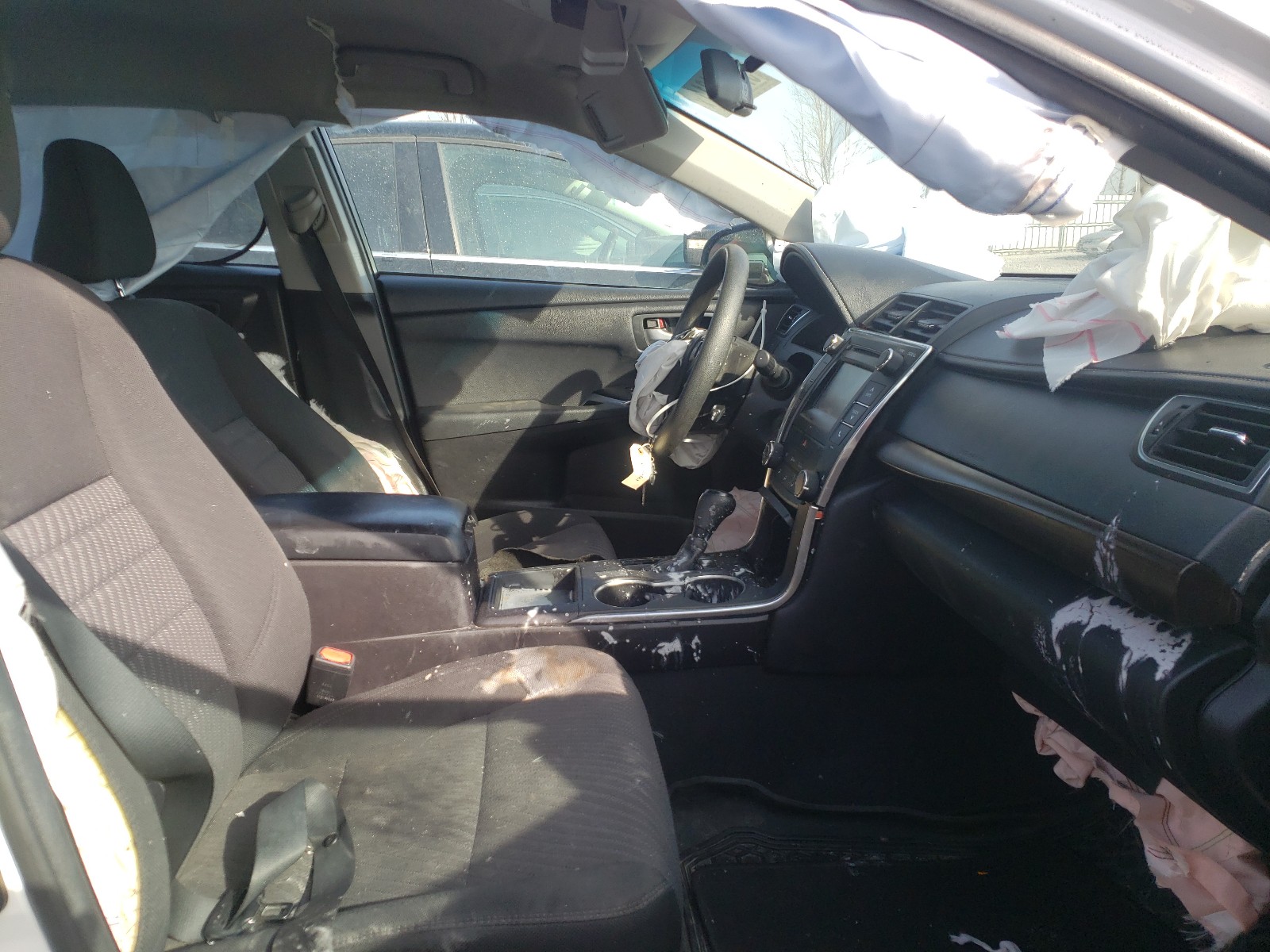 Photo 5 from auction – 2017 TOYOTA CAMRY LE with VIN 4T1BF1FK3HU644081