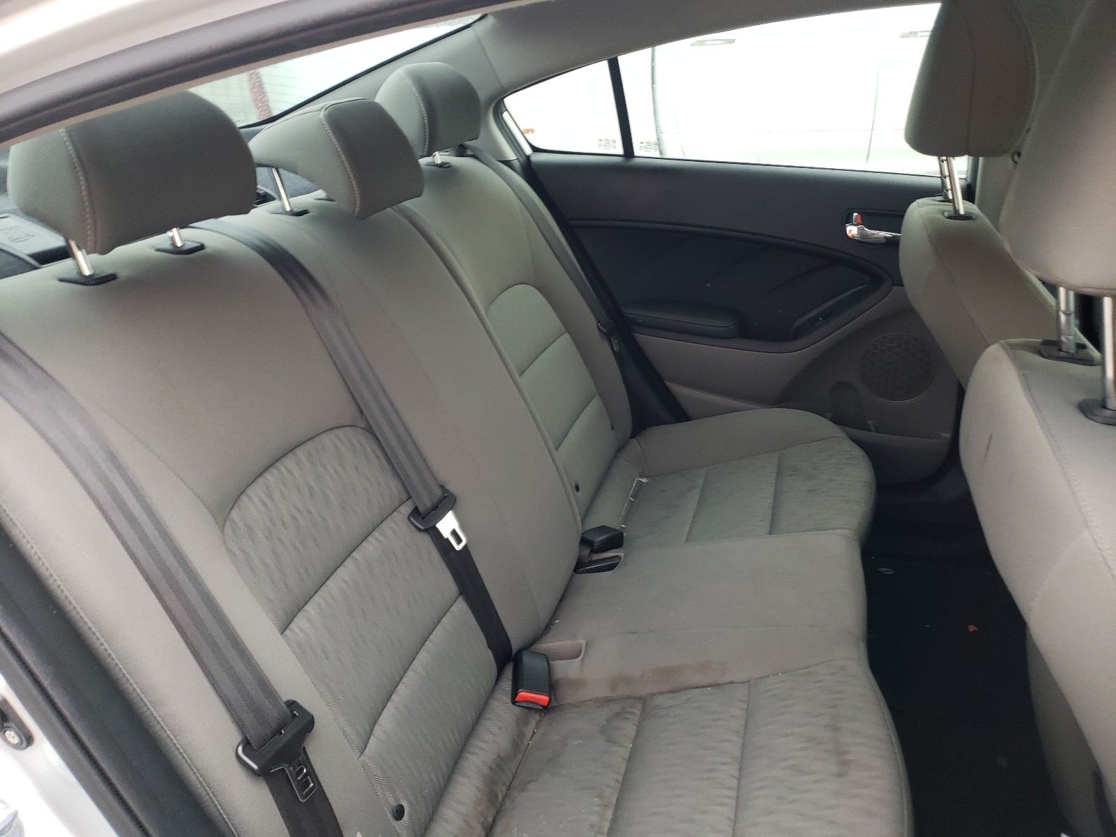 Photo 6 from auction – 2016 KIA FORTE LX with VIN KNAFK4A61G5535704