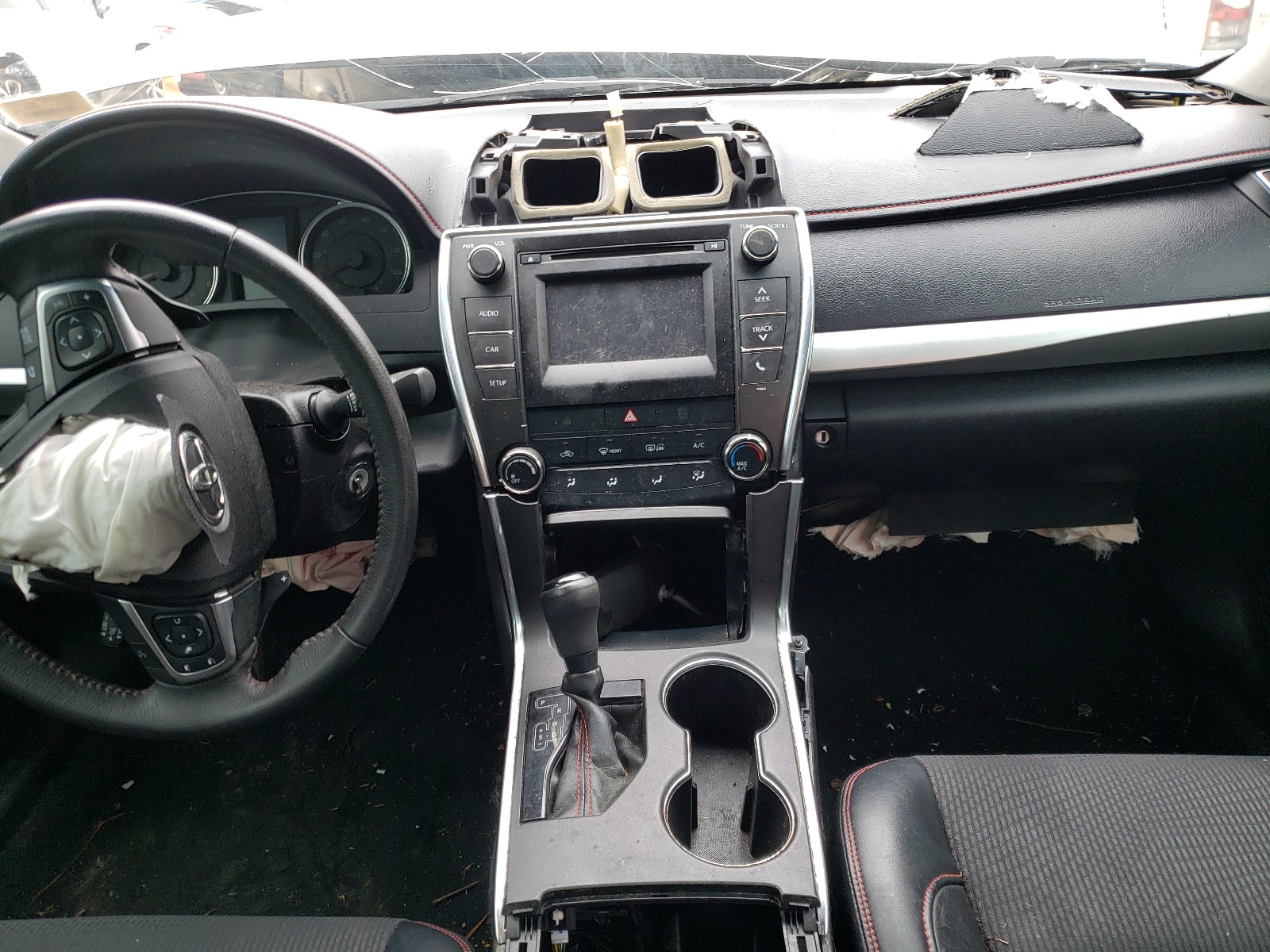 Photo 9 from auction – 2017 TOYOTA CAMRY LE with VIN 4T1BF1FK7HU413796