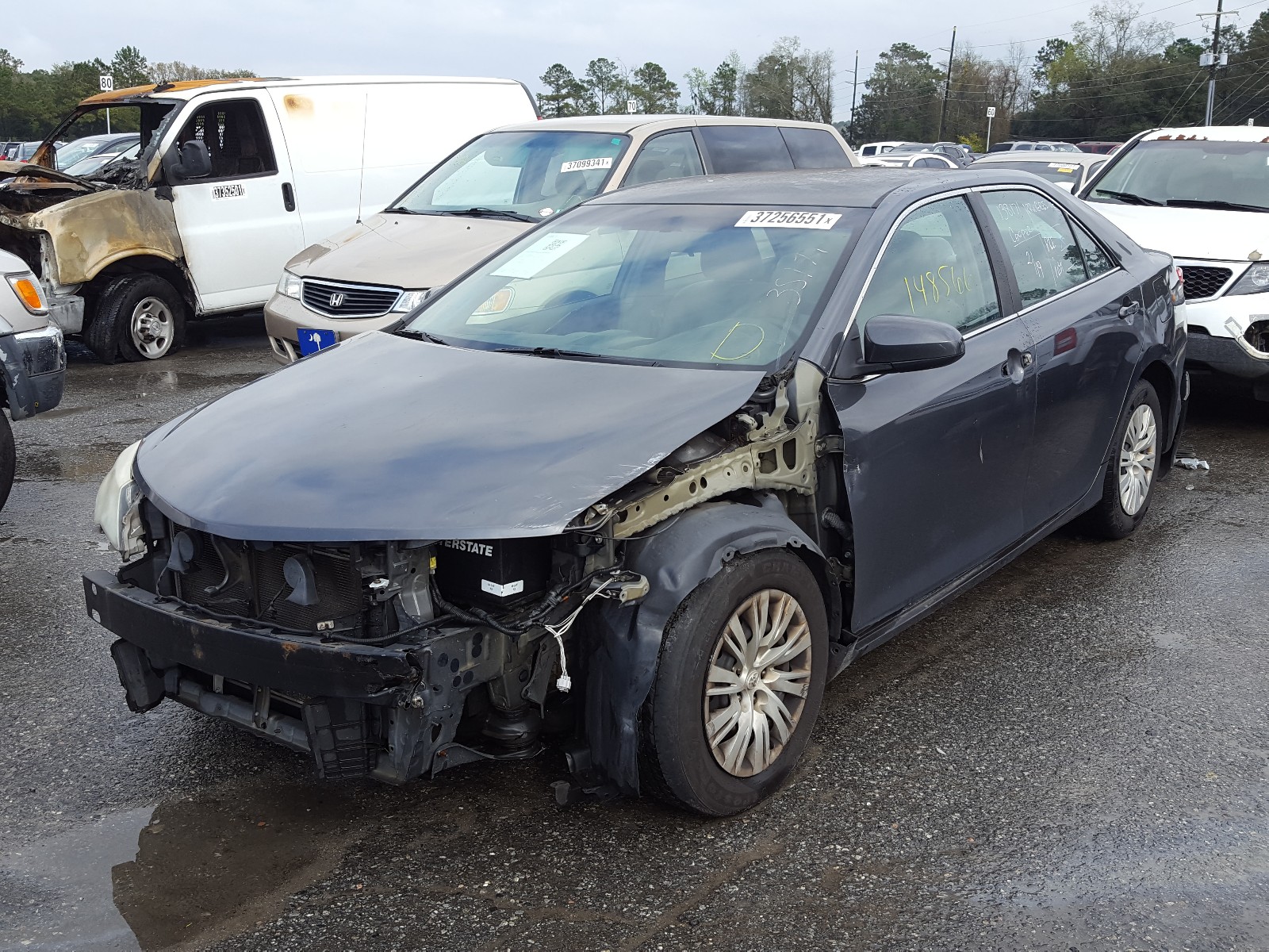 Фото 2 с аукциона – 2012 TOYOTA CAMRY BASE с VIN 4T1BF1FK2CU614496