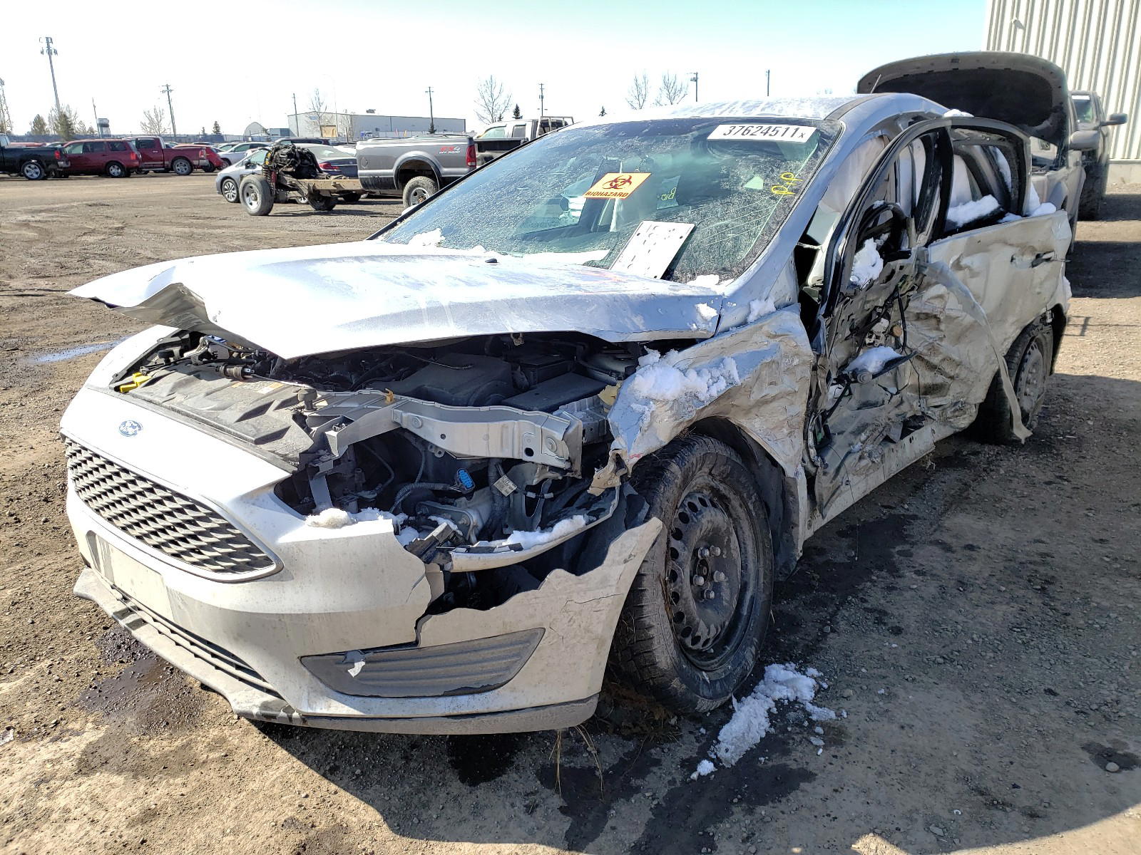 Photo 2 from auction – 2016 FORD FOCUS SE with VIN 1FADP3K22GL291922