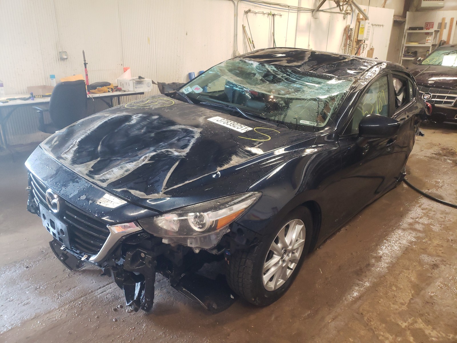 Photo 2 from auction – 2018 MAZDA 3 SPORT with VIN 3MZBN1K76JM204520