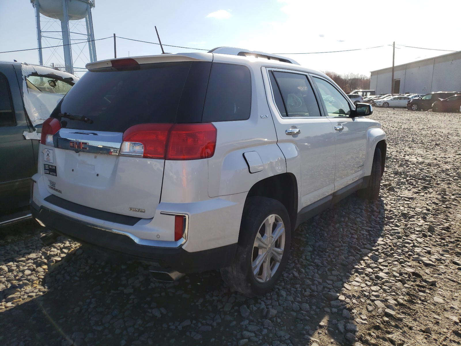 Photo 4 from auction – 2017 GMC TERRAIN SL with VIN 2GKFLUE34H6129782