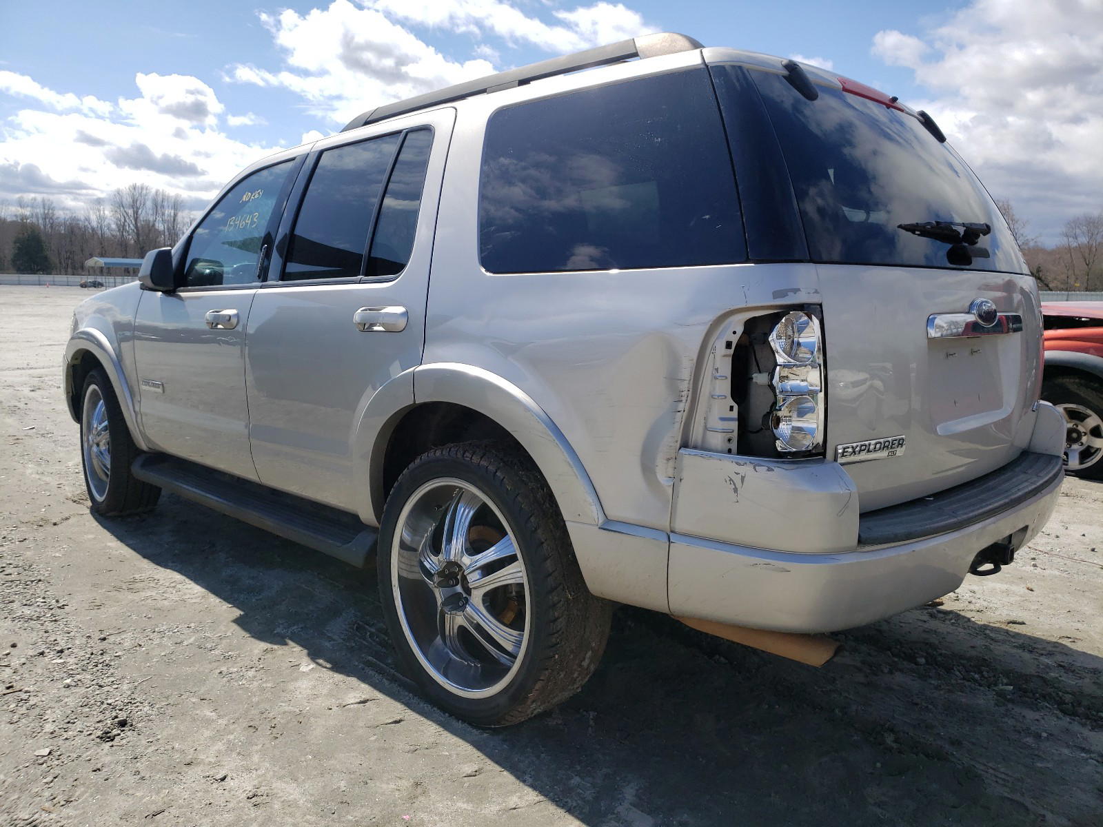 Photo 3 from auction – 2008 FORD EXPLORER X with VIN 1FMEU73E28UA63465