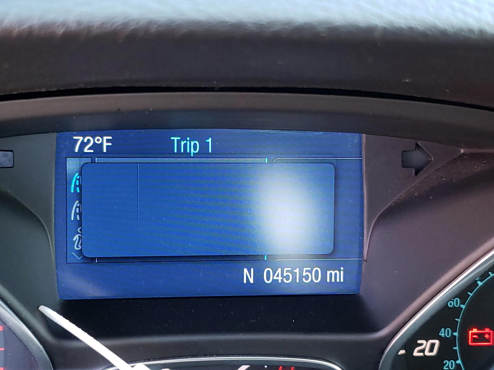 Photo 8 from auction – 2014 FORD FOCUS SE with VIN 1FADP3F2XEL393637