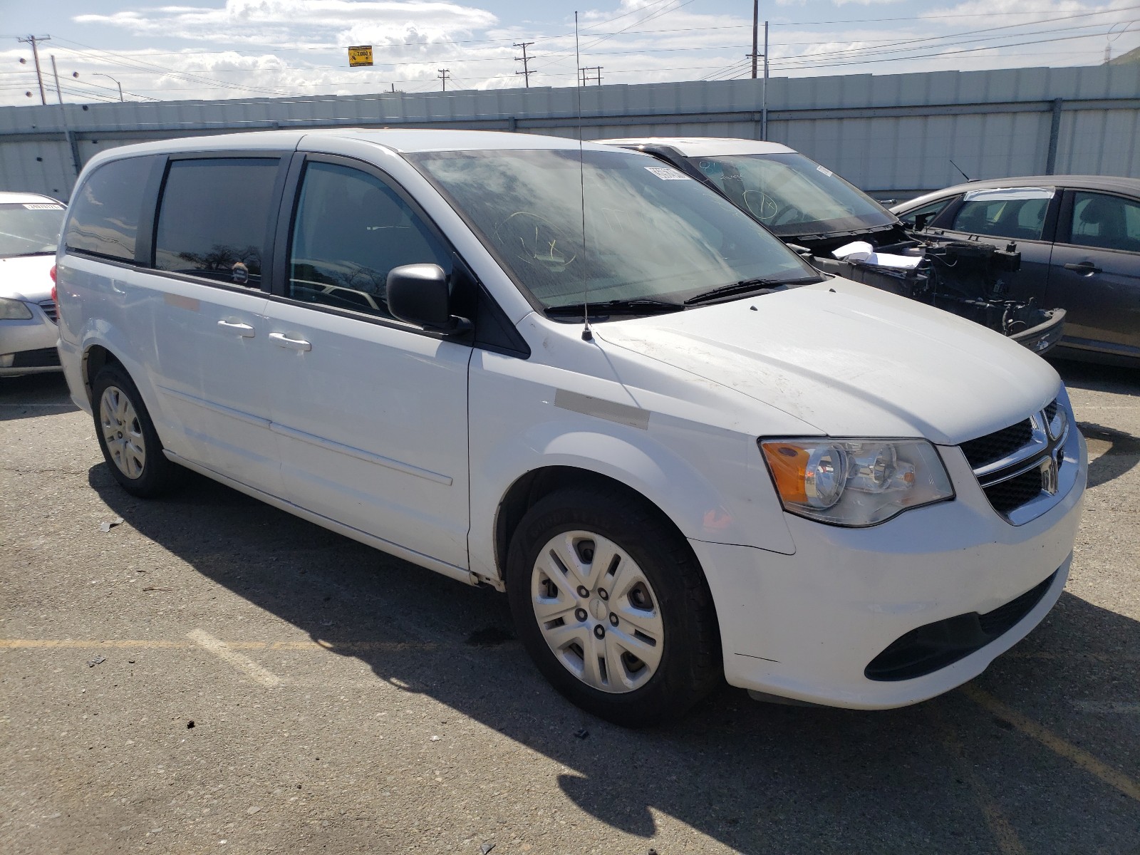 DODGE GRAND CARA 2017 with VIN 2C4RDGBG9HR706660 - Photo from auction